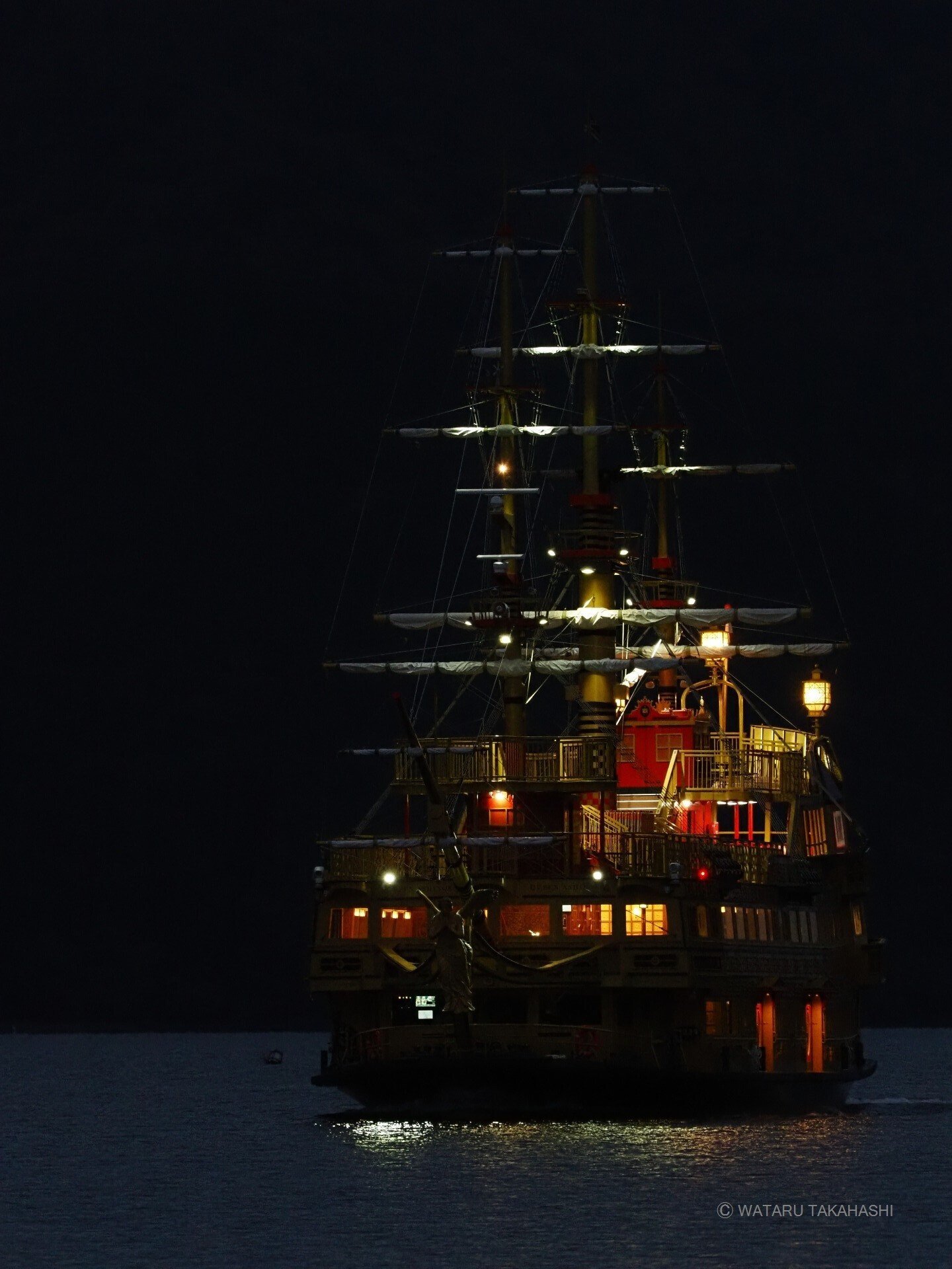 夢中にさせられた湖の絶景「箱根海賊船」』 社員リレー#01：高橋 渉