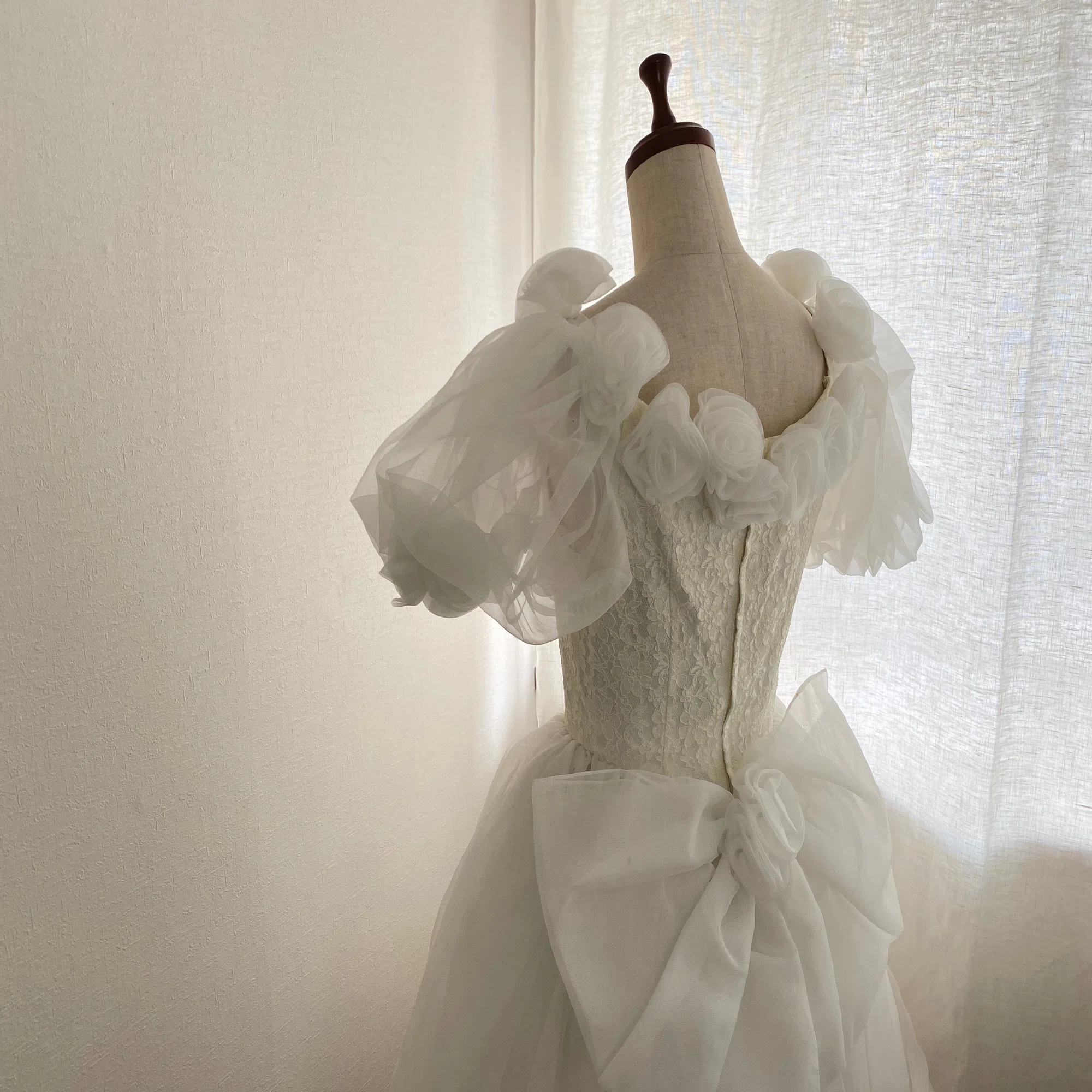 1998 wedding dresses Vintage Vera Wang Dress from Browse beautiful quinceanera ball gowns to find your dream quince dress. 1998 Wedding Dresses - Shop