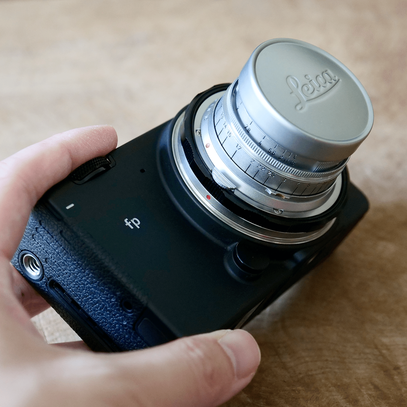 沈胴ズミクロン(M)50mm F2 × SIGMA FPは、アダプター経由で沈胴させて