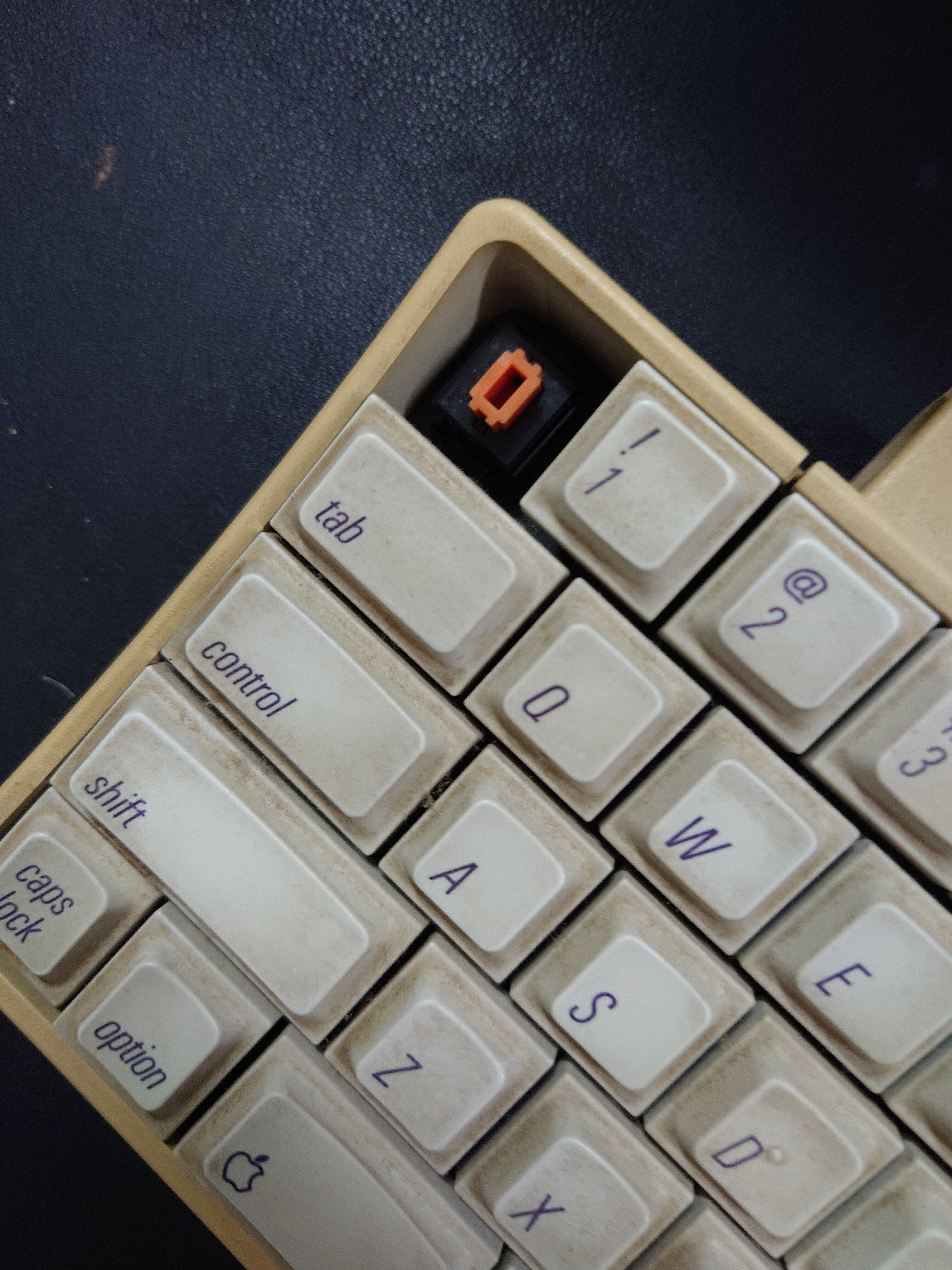 APPLEII GS のキーボードと文字コード｜kzn