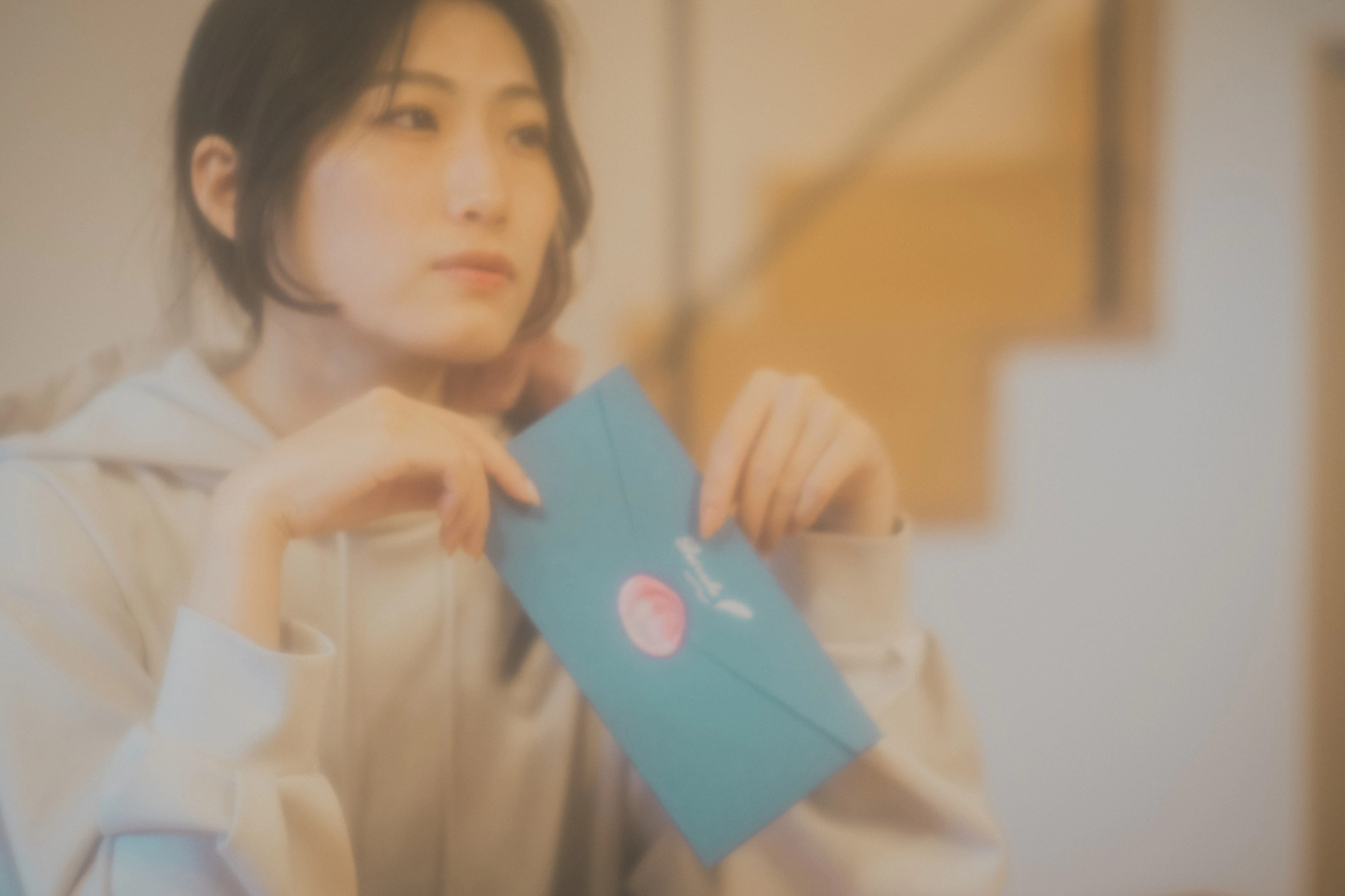 vol.216 個展作品 モデル：はるるさん｜緋色のHiro（写真を撮る人）