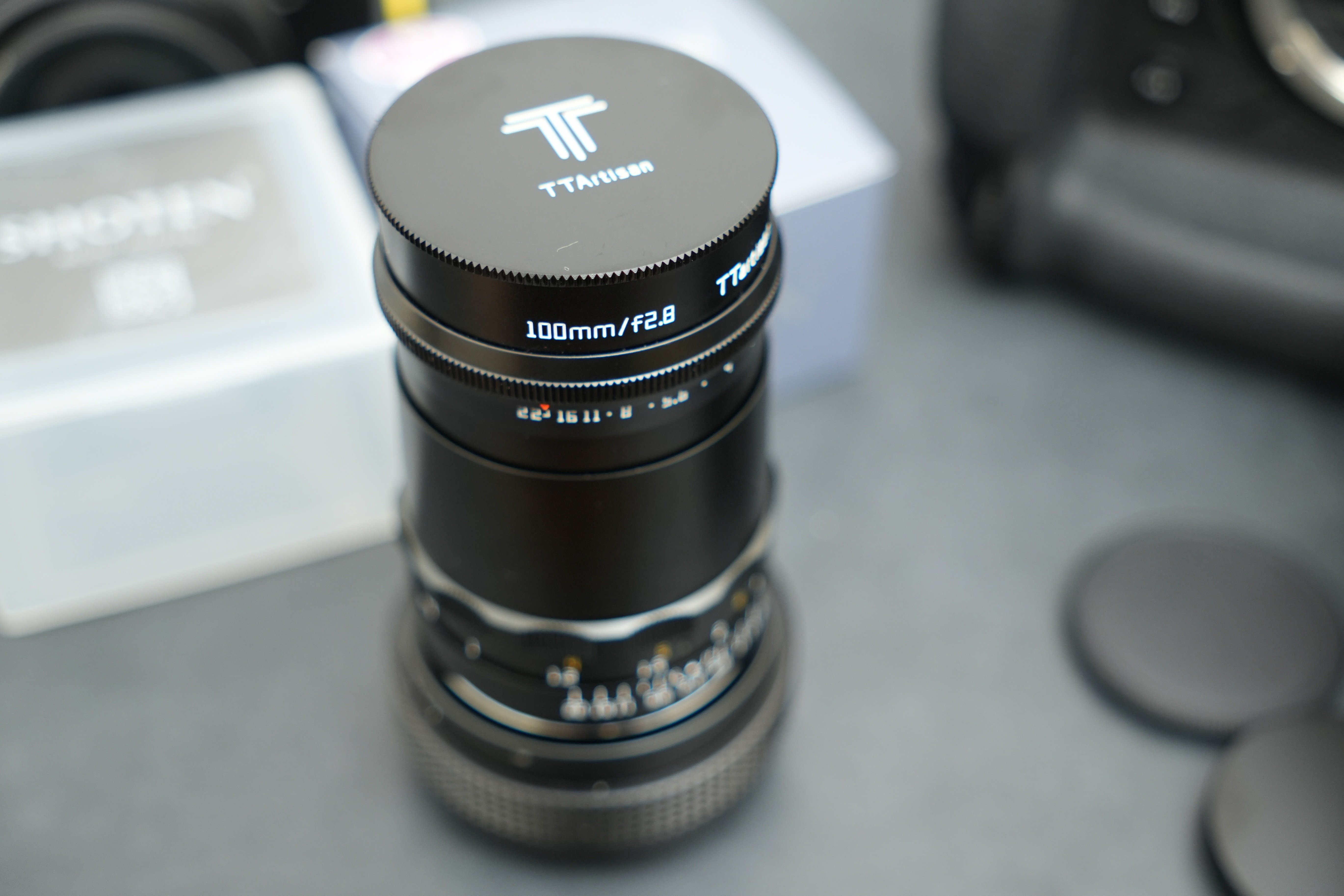 銘匠光学 TTArtisan 100mm f/2.8 M42マウント 銘匠光学 TTArtisan 100mm f/2.8 M42マウントレンズ + マウント