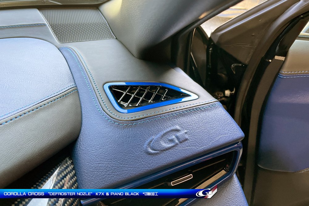 乱人 Rando Ryu LUX ダッシュボードテーブル ニッサン セドリックワゴン Y30系 1983年〜 乱人 Rando Ryu LUX ダッシュボードテーブル トヨタ クレスタ 100系