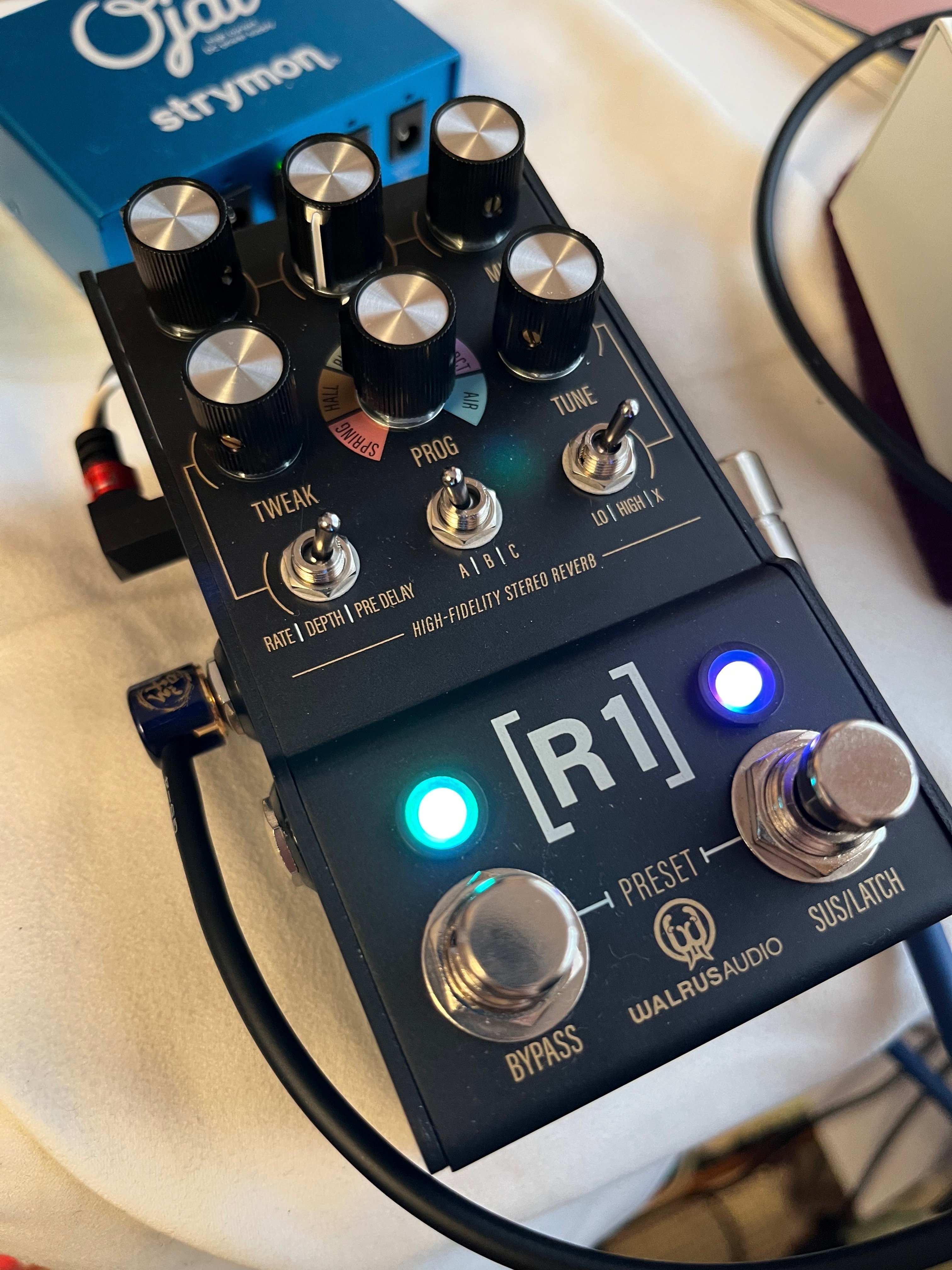 Vital AudioPOWER CARRIER VA-05 ADJ《パワーサプライ》【Web