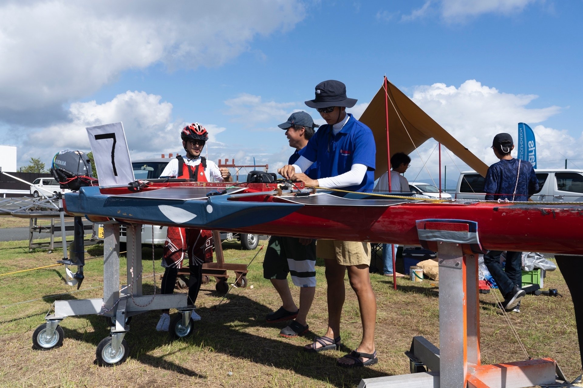 楽しさばかりではない、厳しい海での体験はきっと糧になる。 【社員