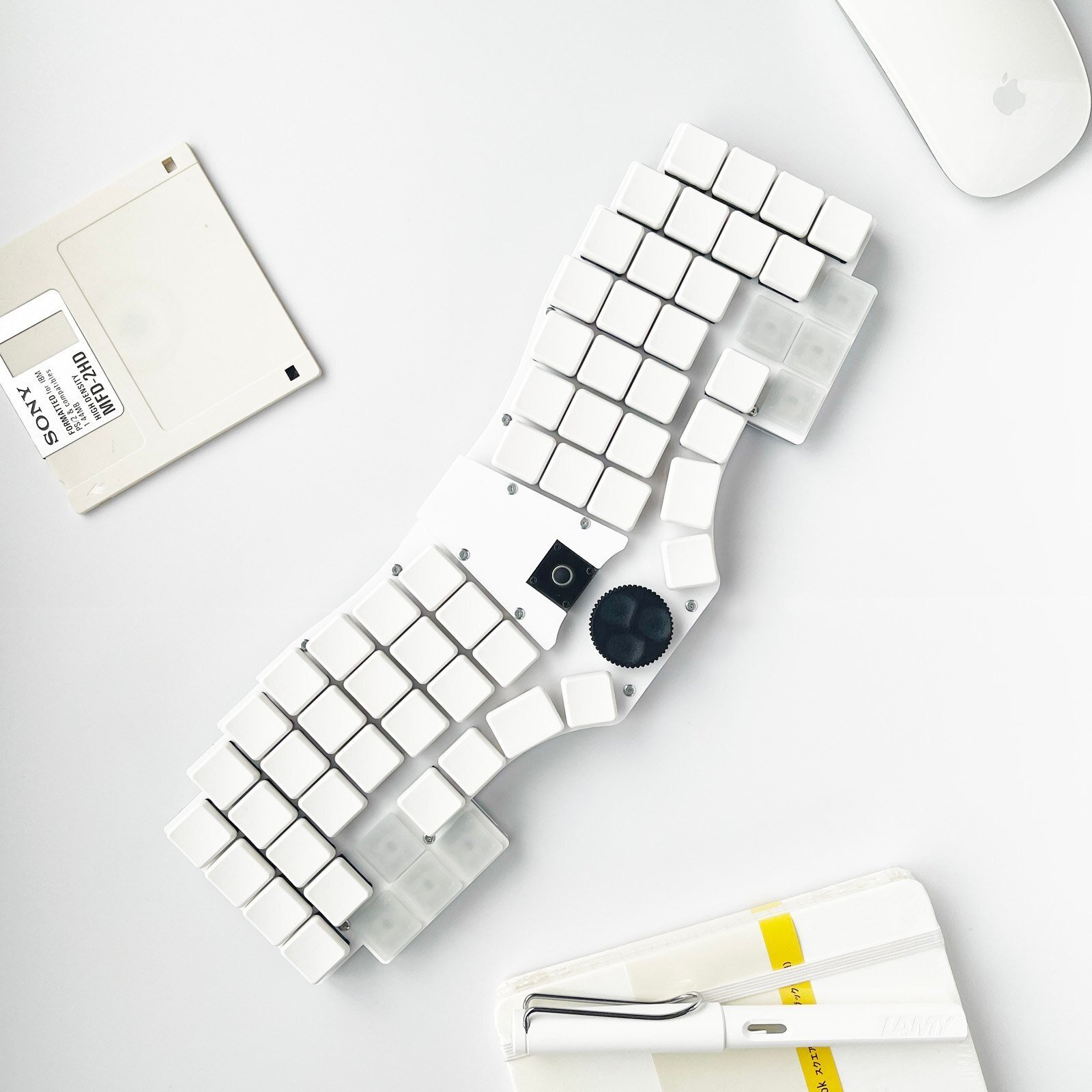 専用] Cornelius keyboard e-white（THE AMBIENT MACHINE