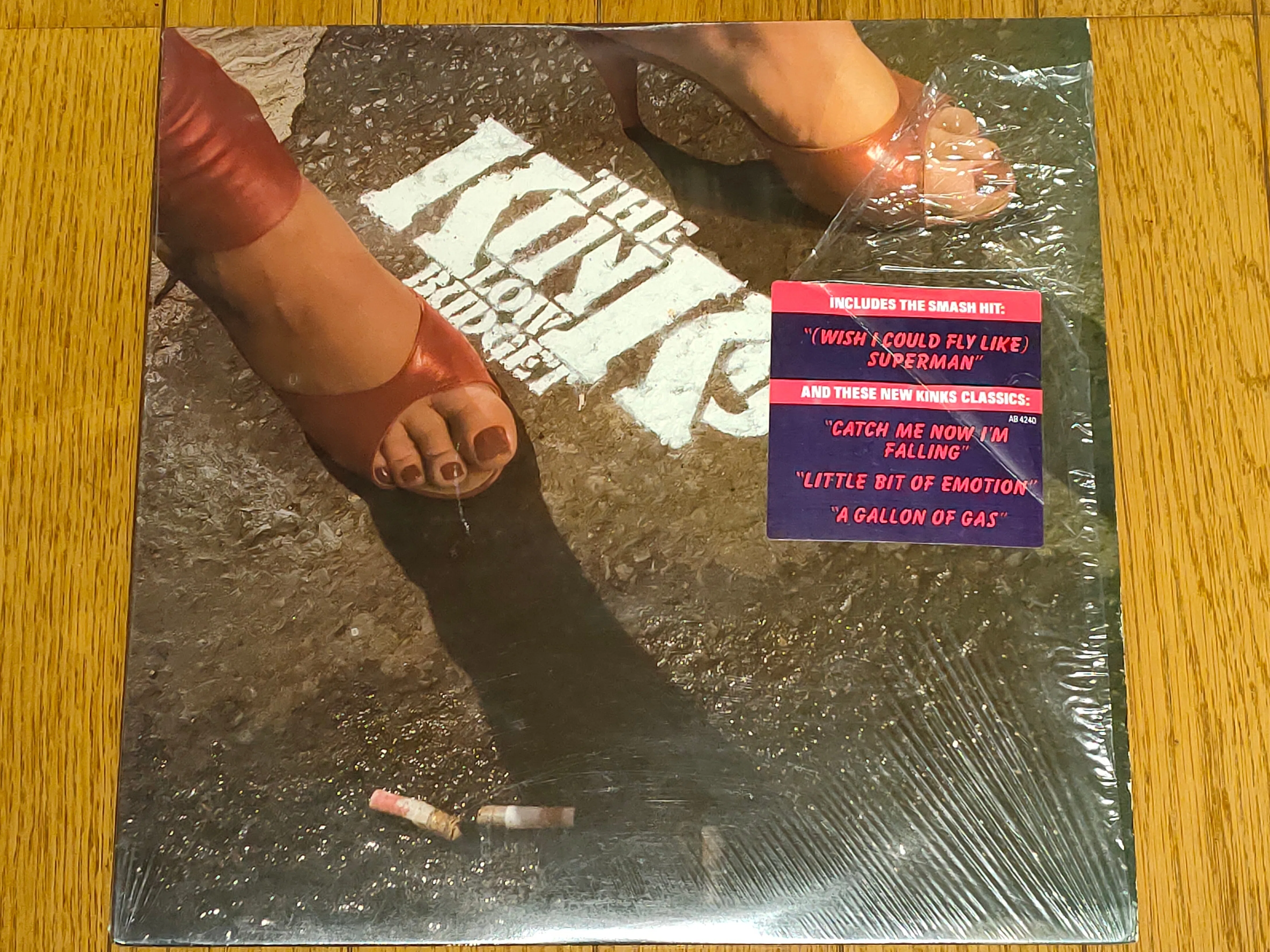 Low Budget】(1979)The Kinks パンク・ニューウェイブ時代に放った Low Budget】(1979)The Kinks パンク・ニューウェイブ時代に放った