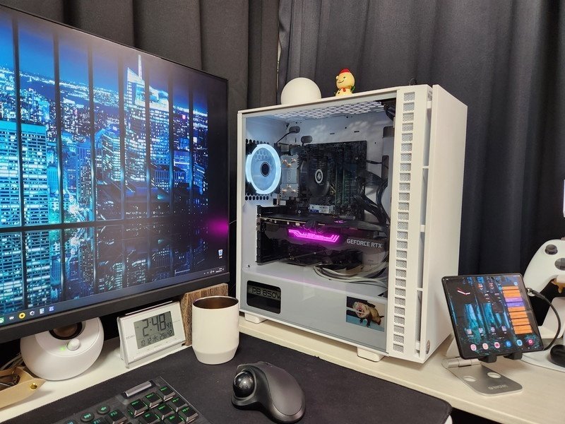 大人気新品セール ブ PCケースを白+ガラスパネルにしてみた｜wag Windowsデスクトップ