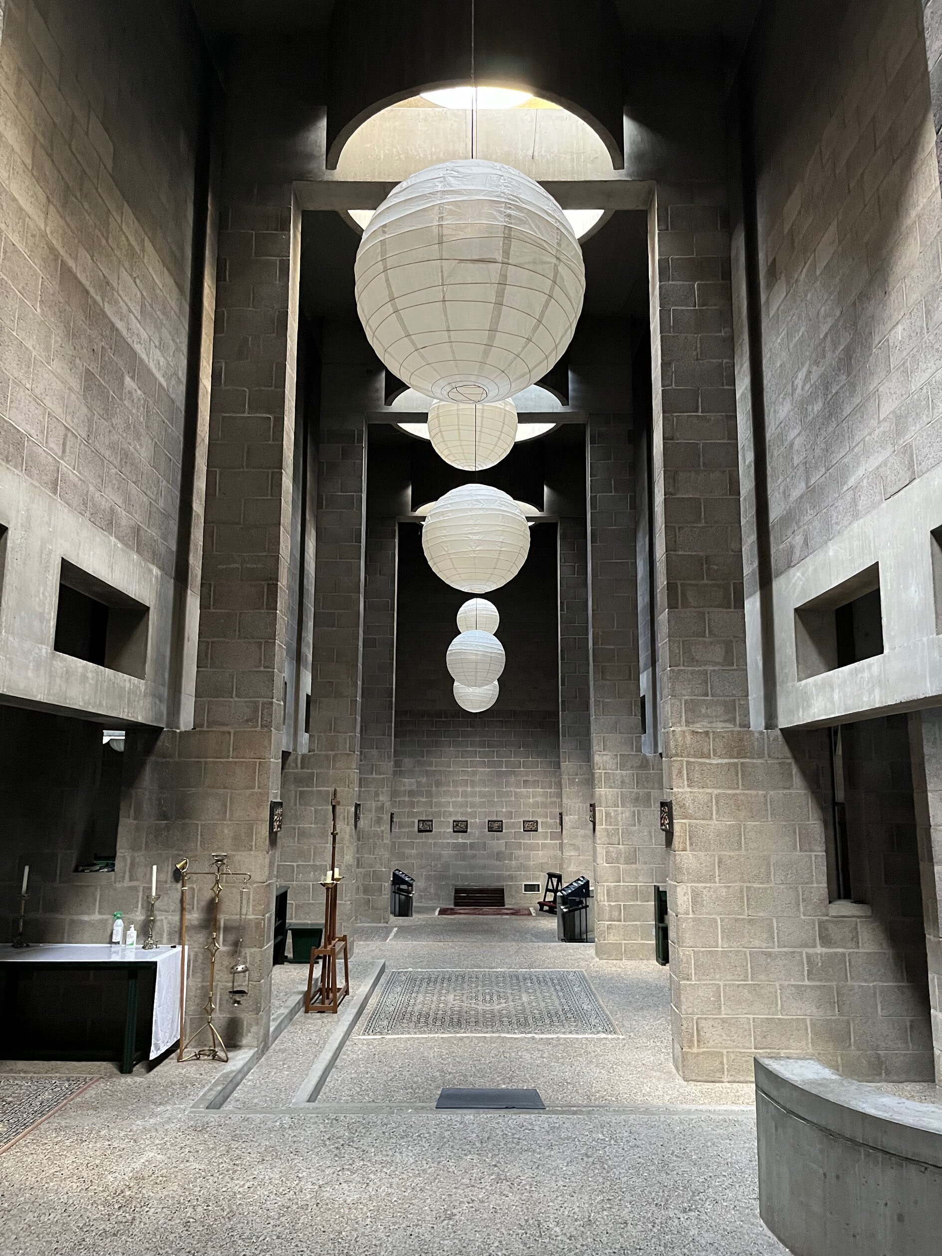 建築】