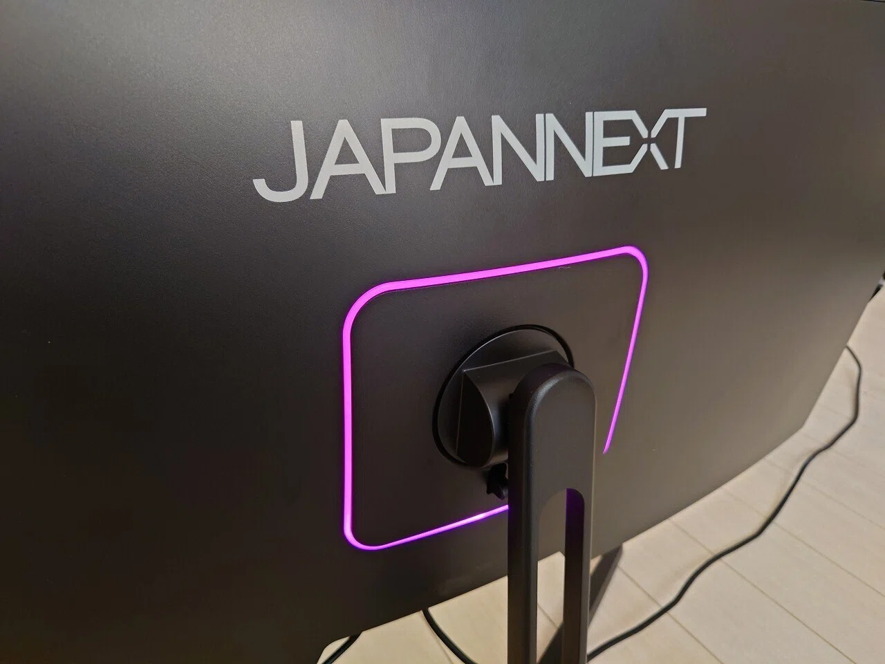 ウルトラワイドの激戦区「34インチ」の新作：JAPANNEXT JN