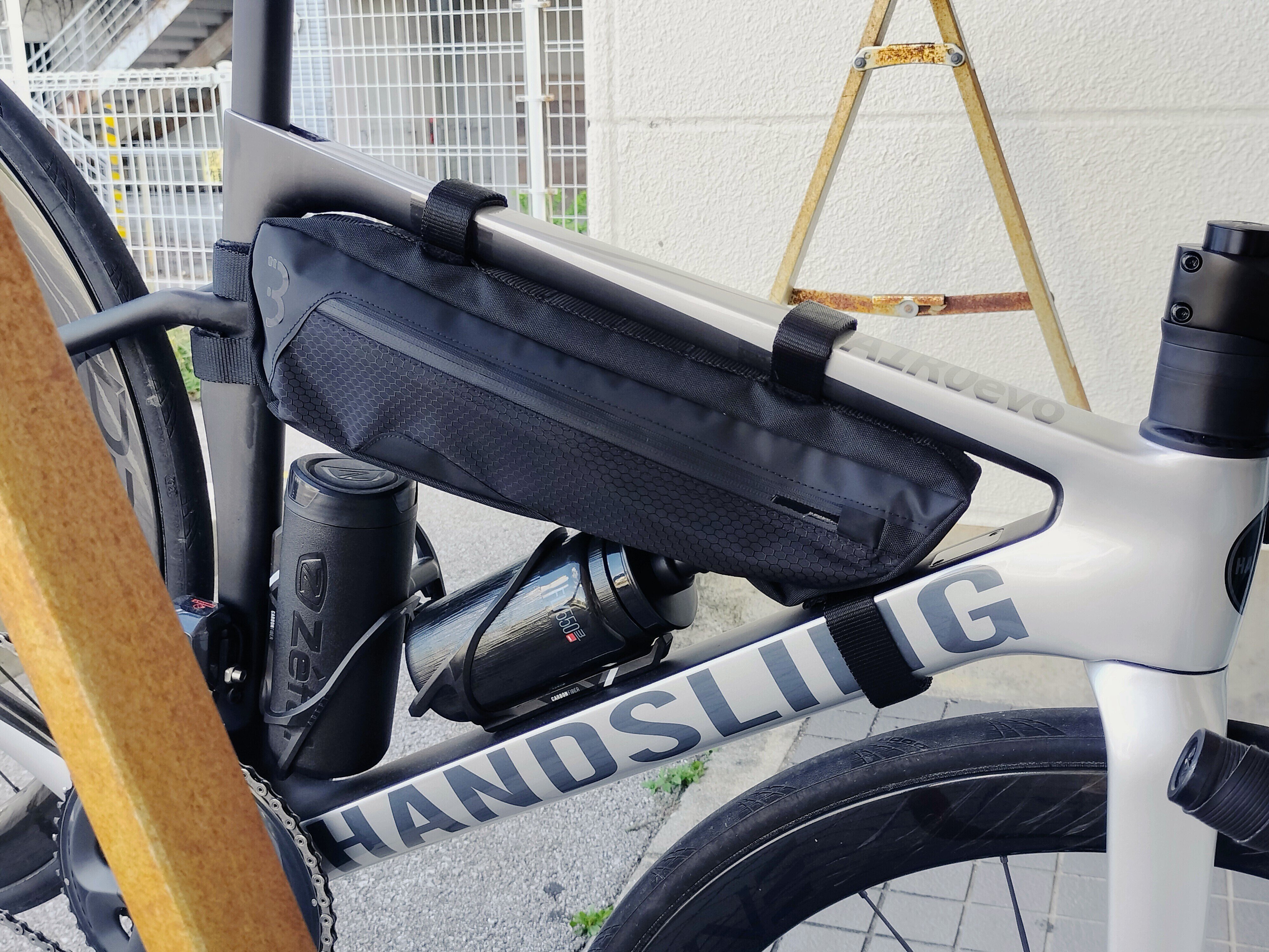 ロードバイクとフレームバッグの相性が良すぎたので泣きながらオススメ
