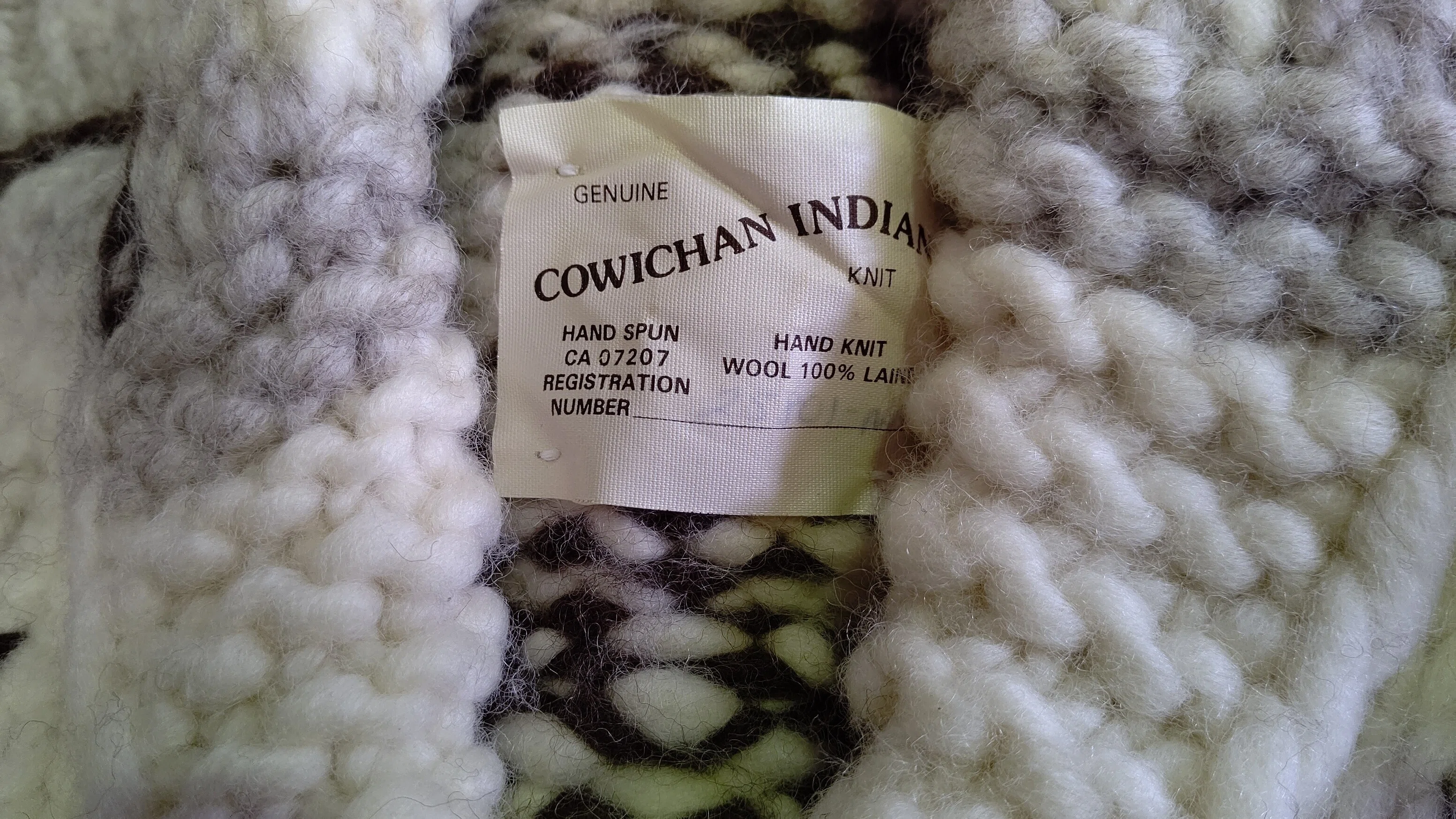 COWICHAN INDIANのカウチンセーター編✨ラグラグハウスの仕事は 