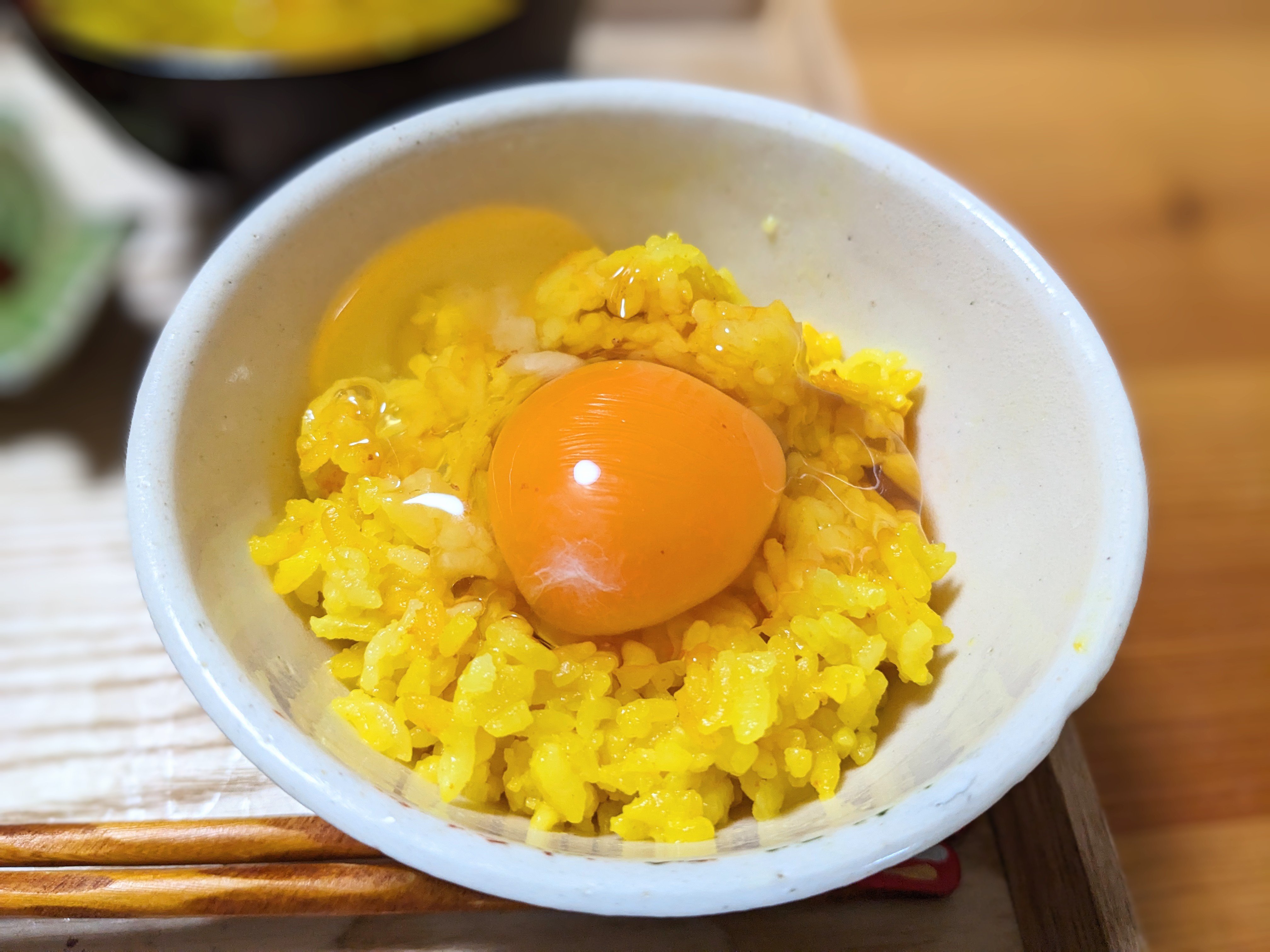 久しぶりの卵かけご飯は、真黄色だった｜沢 瞳加