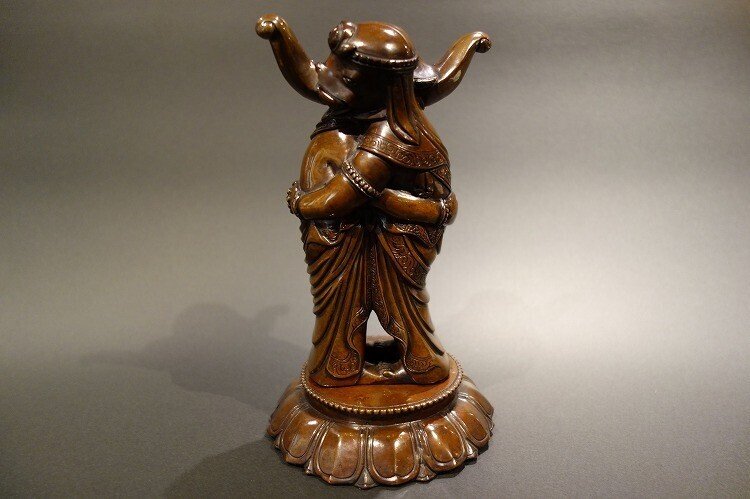 象の像を検索したら転がり出たもの|マキル 象の像を検索したら転がり出たもの|マキル