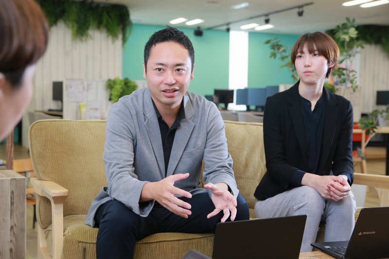 株式会社 i-Cue(アイキュー)/竹内佑樹さま・岩本華梨さま