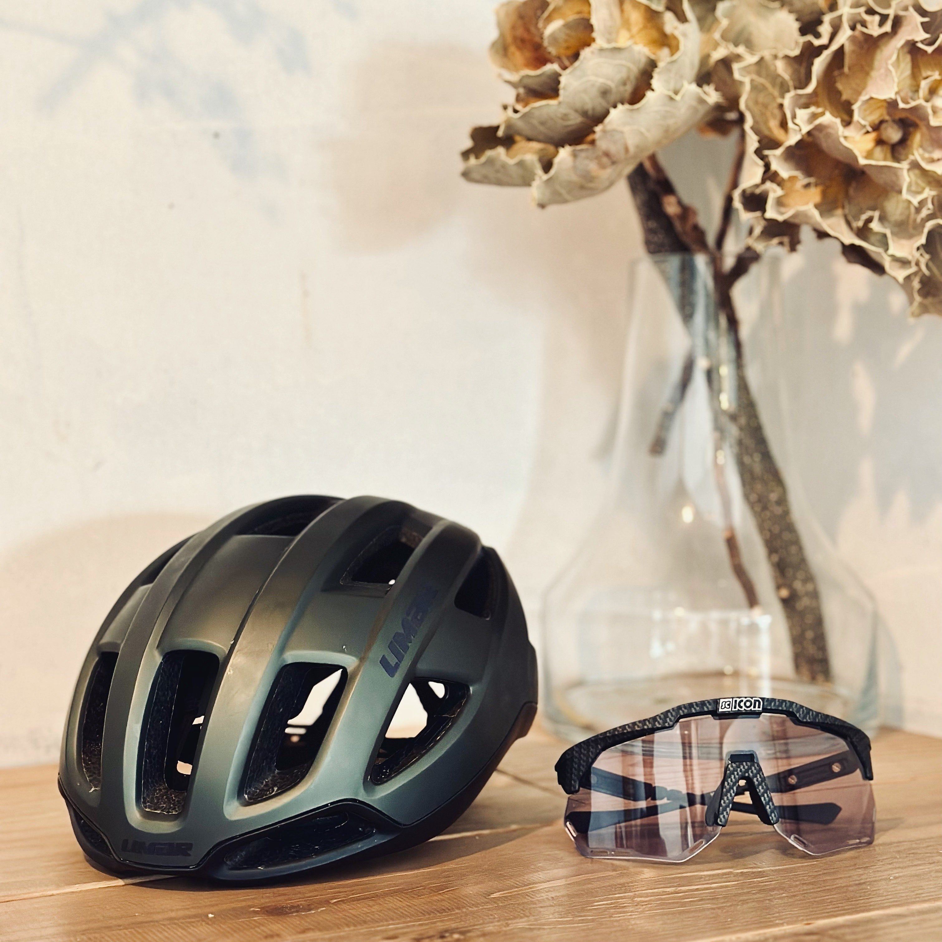Scicon】1日中ストレスゼロ!便利すぎる調光レンズ🕶|877Bicycle🍌 Scicon】1日中ストレスゼロ!便利すぎる調光レンズ🕶|877Bicycle🍌