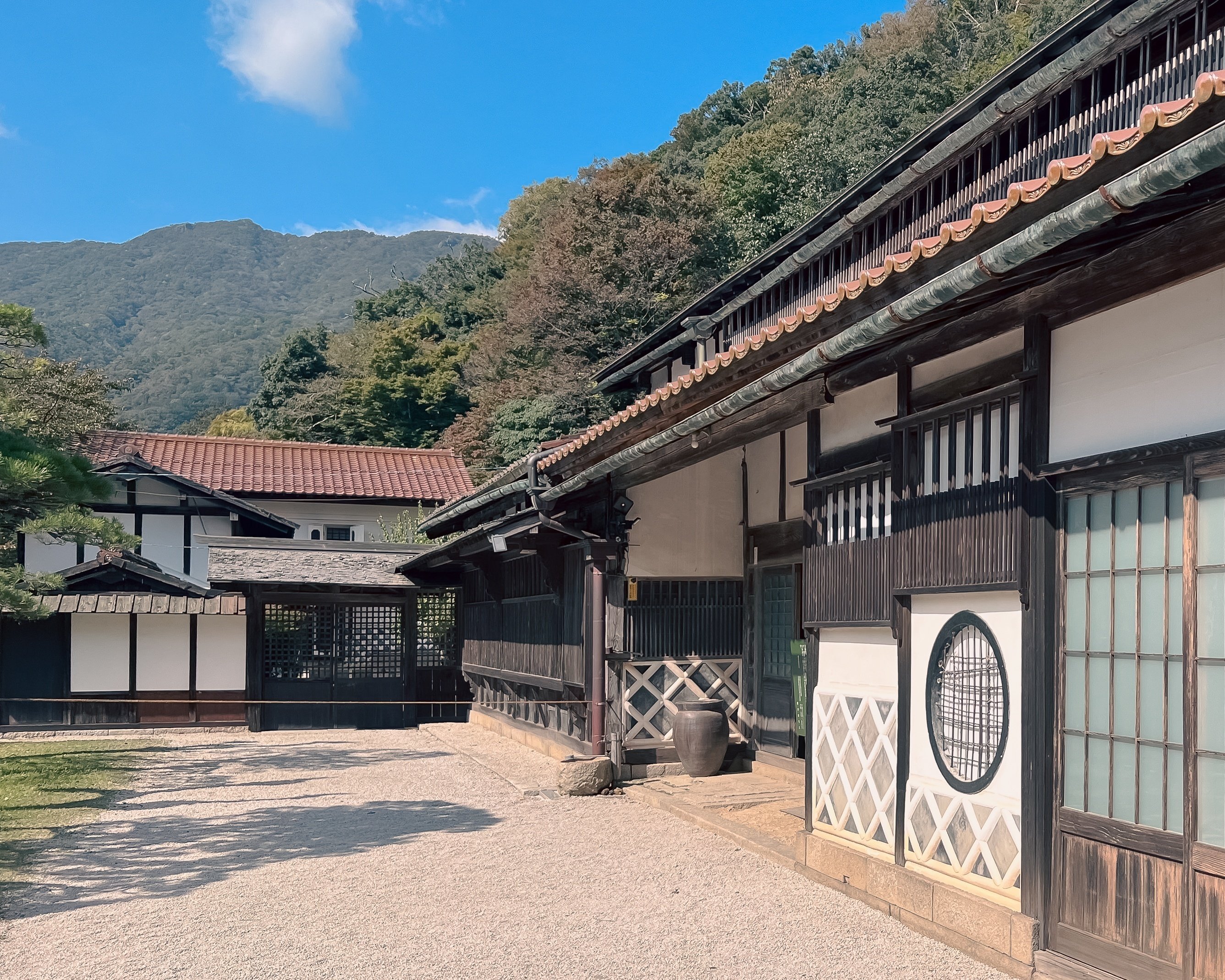 三浦朱門 セルロイドの塔 昭和35年初版発行　有名作家宛署名箋付き 日本古来のたたら製鉄を受け継ぐ鉄師筆頭御三家「櫻井家」｜高橋