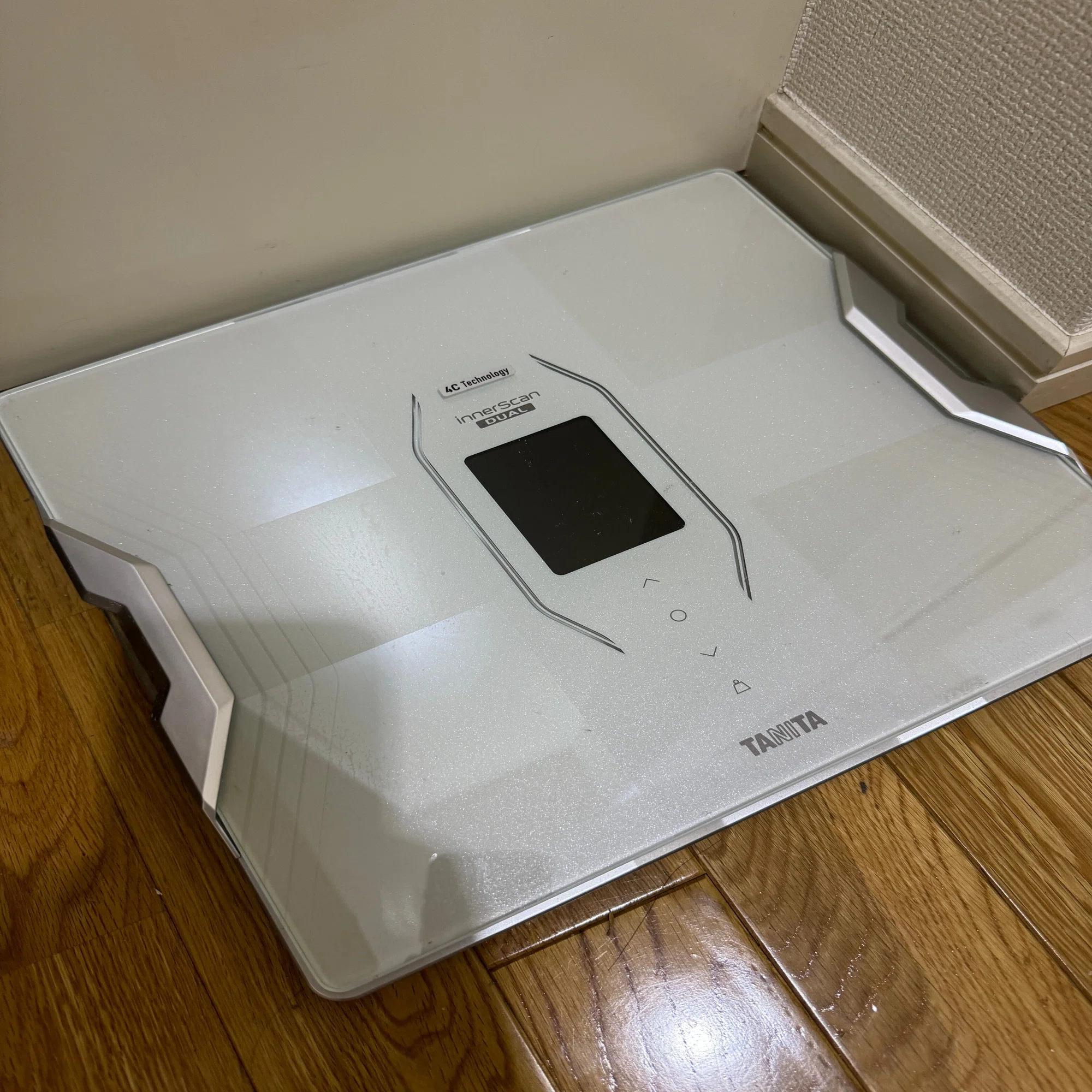 無駄な機能はいらない】筋トレ民が選ぶべき体組成計について｜OMU