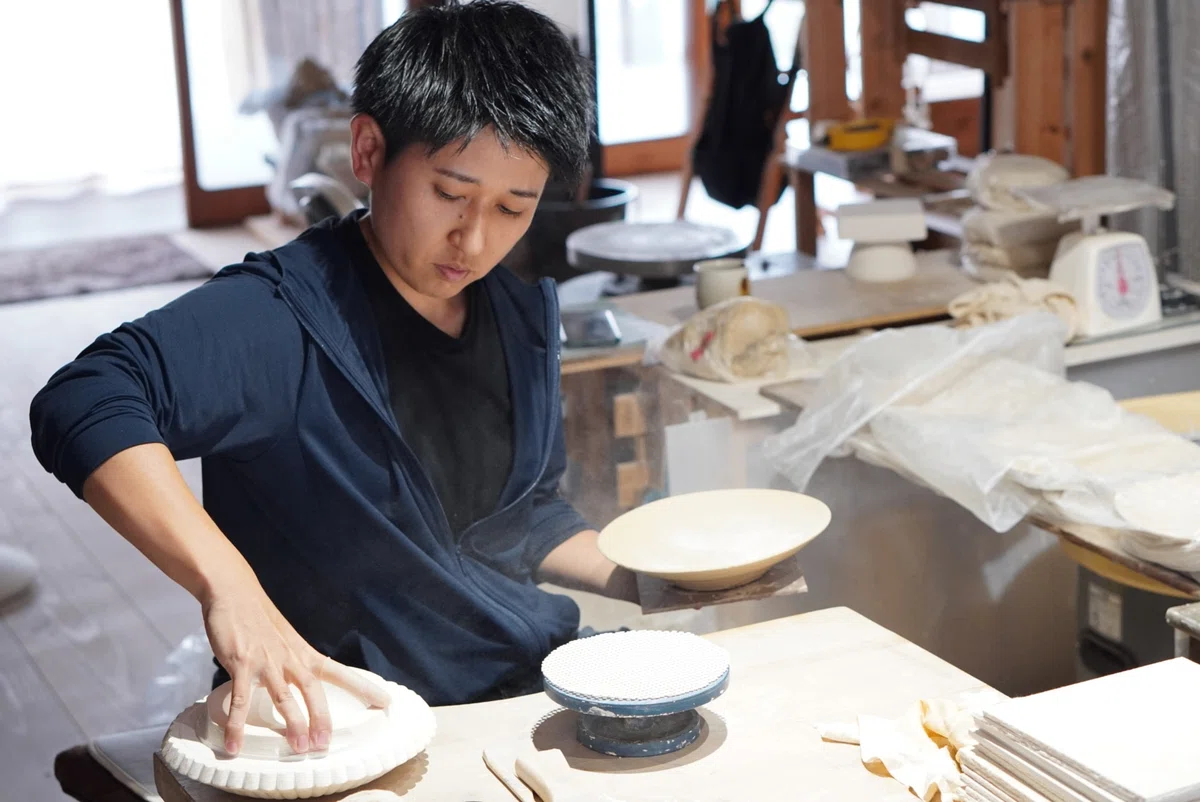 うつわペルシュの、つくり手を訪ねて【鈴木まどか】｜杉山佳子/Perche 