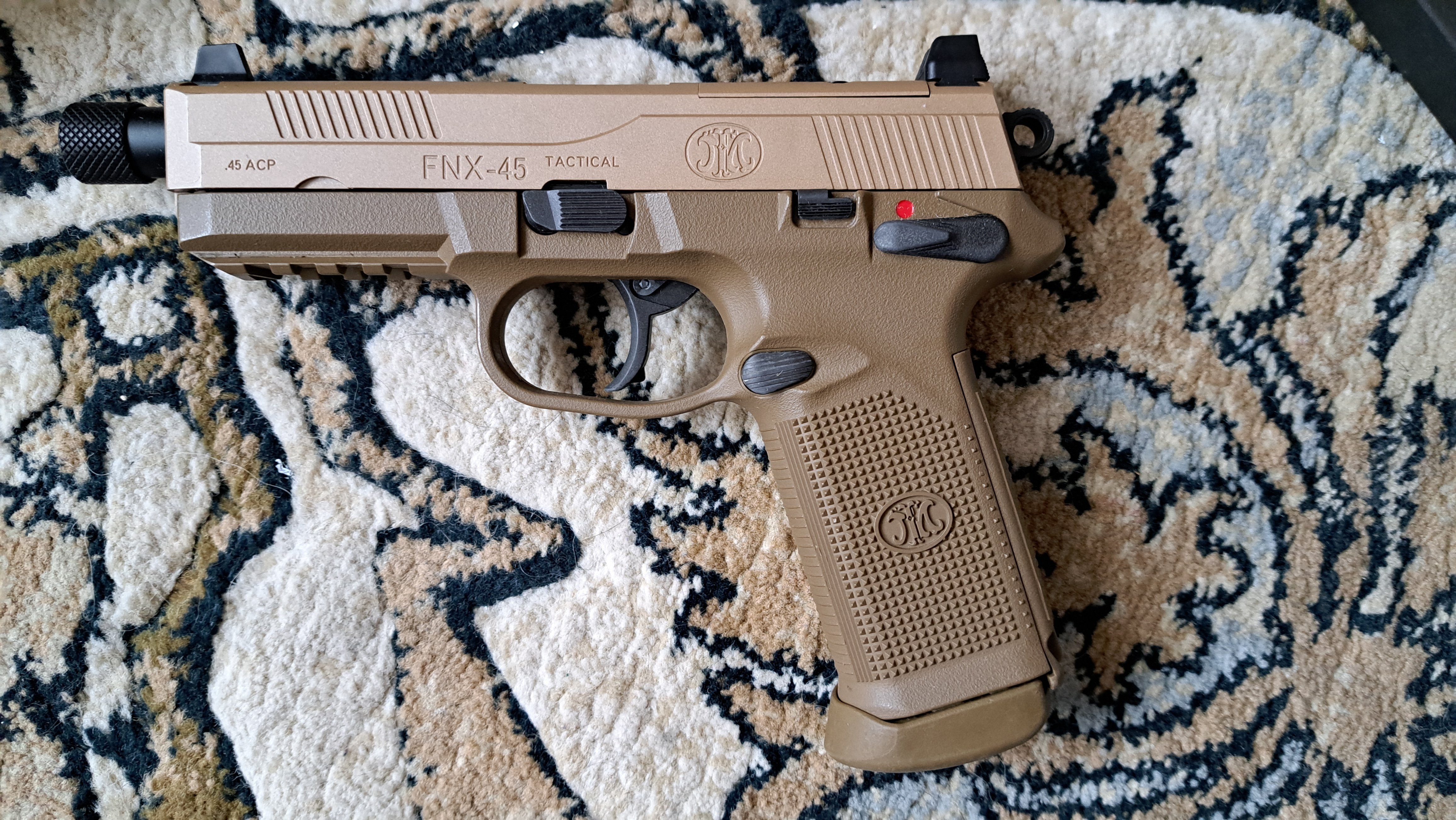 FNX-45 TACTICAL BLACK / 東京マルイ：再試射：重量・トリガー