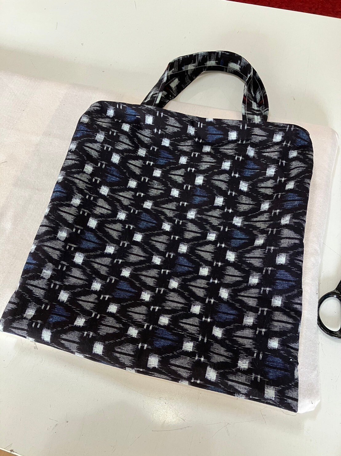 ミシン教室レポート】久留米絣の手さげバッグ｜ソーイングスクエア