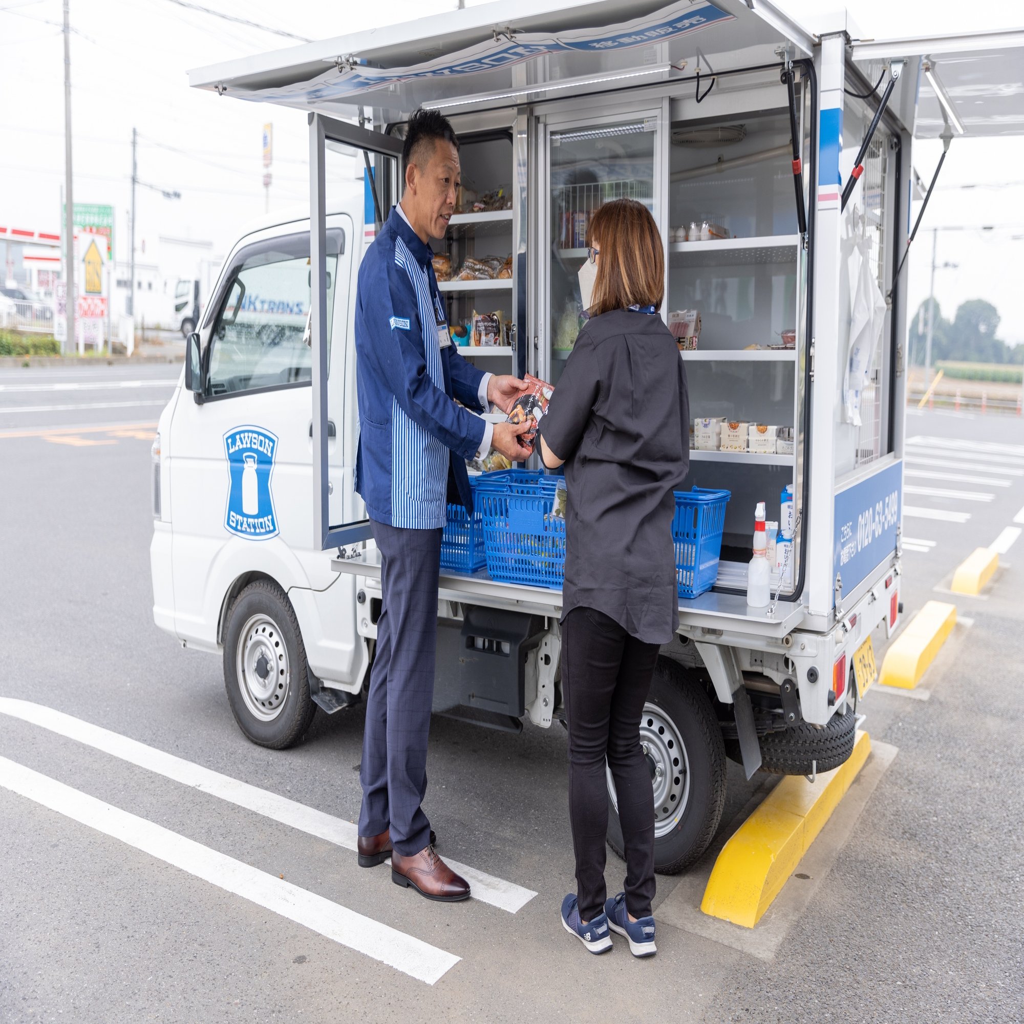 たくさんの「ありがとう」を、毎日の移動販売で｜ローソングループ