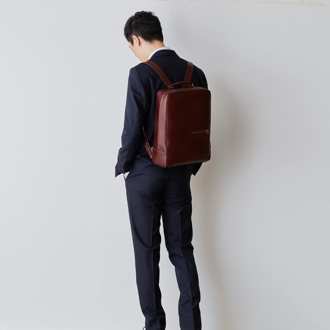 マザーハウス アンティークスクエアバックパック　アンティークブラウン Antique Square Backpack / アンティーク スクエア バックパック
