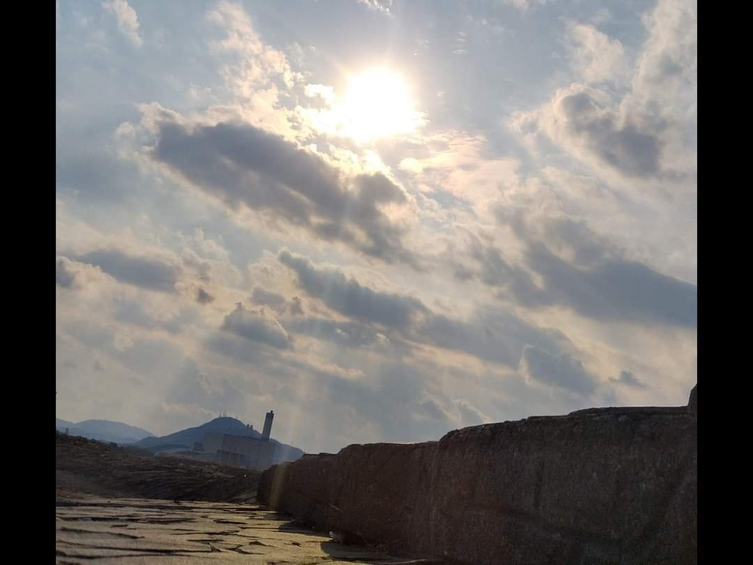 太陽の光、降り注ぐ｜ケイチョ【啓太】