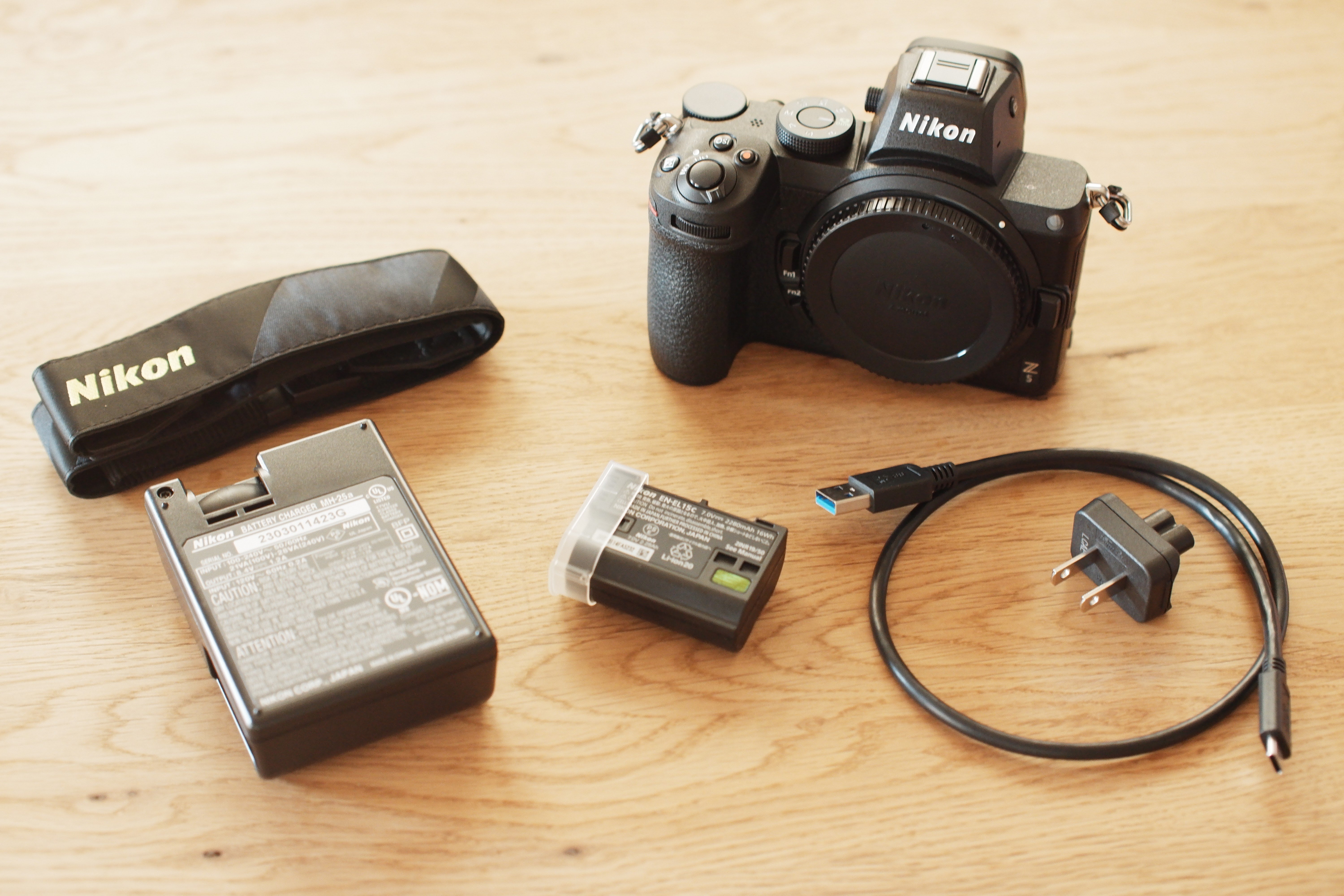 Nikon Z5 +付属品多数(ニコン Z 5 24-50 レンズキットを Nikon Z5 +付属品多数(ニコン Z 5 24-50 レンズキットを