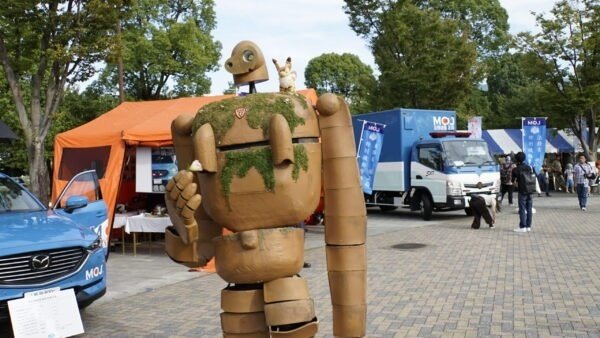 『第8回 防災フェア』の会場内にいたスタジオジブリ『天空の城ラピュタ』のロボット兵
