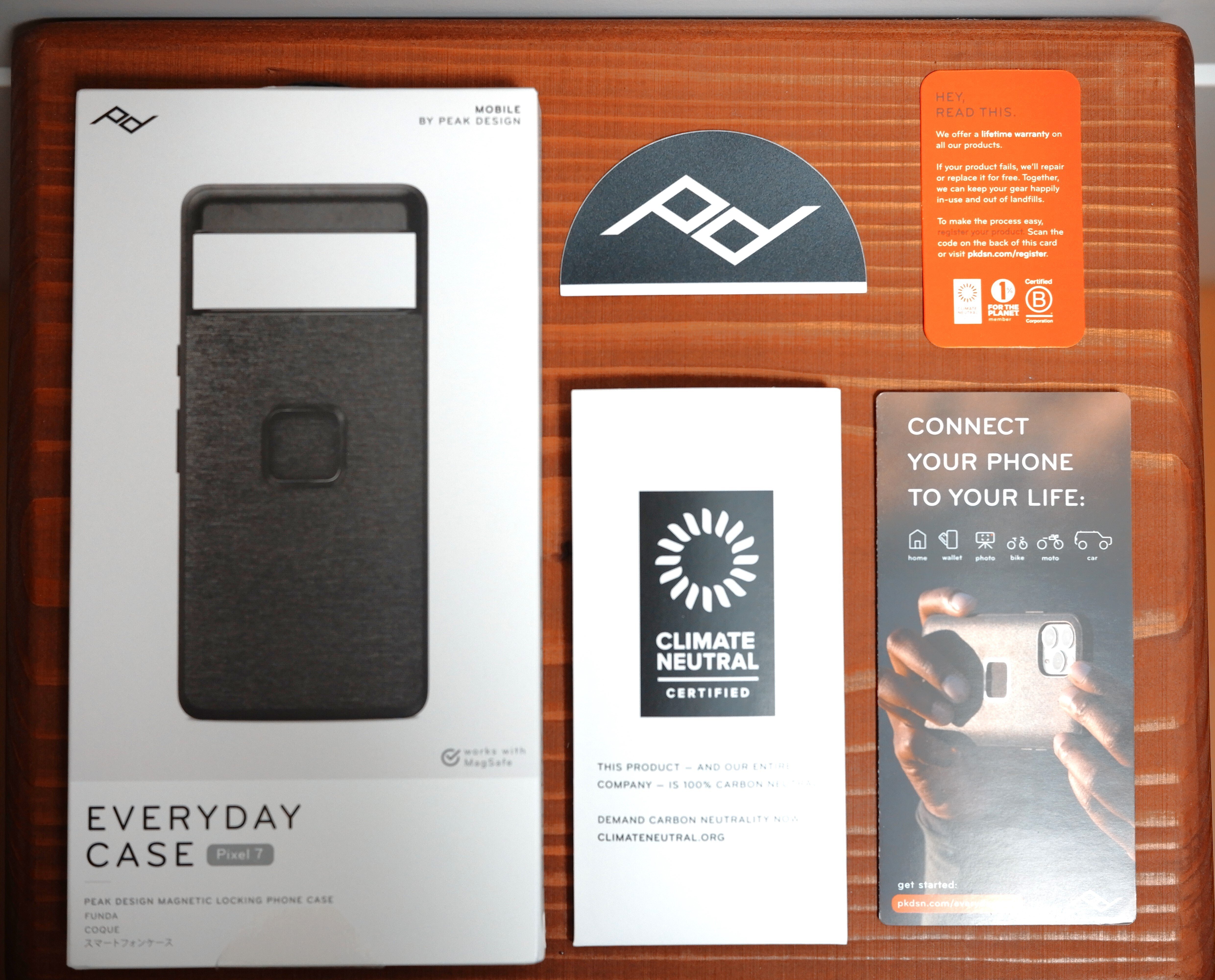 「pixel7」「ピークデザイン everydayケース」「保護フィルム」 エブリデイケース EVERDAY CASE – Peak Design | ピークデザインのある
