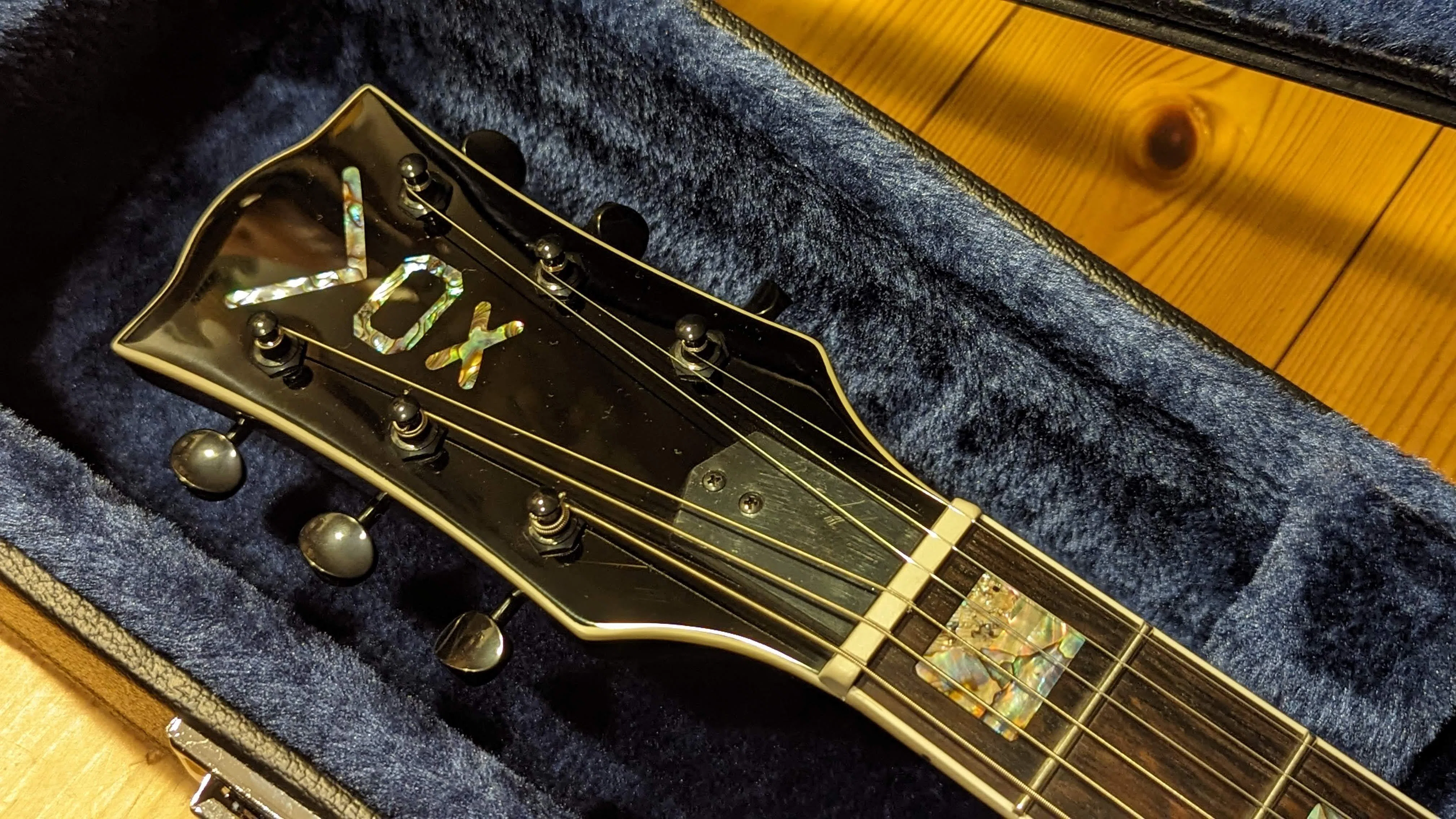 VOX BOBCAT（ギター）が叩き売りされていたので守護（まも）った話