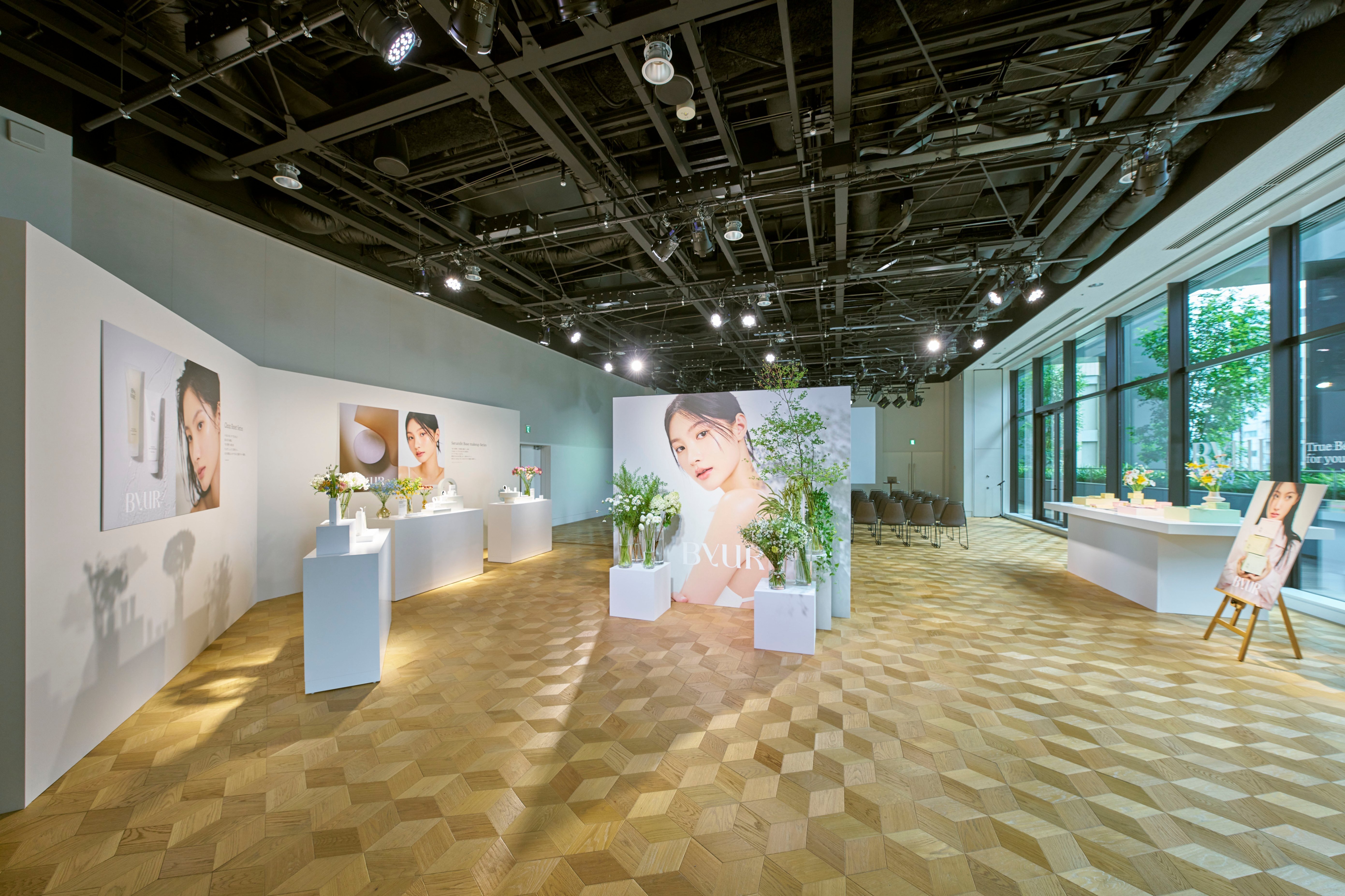 ブランド誕生から1年半で計64冠のベストコスメアワード受賞！話題の