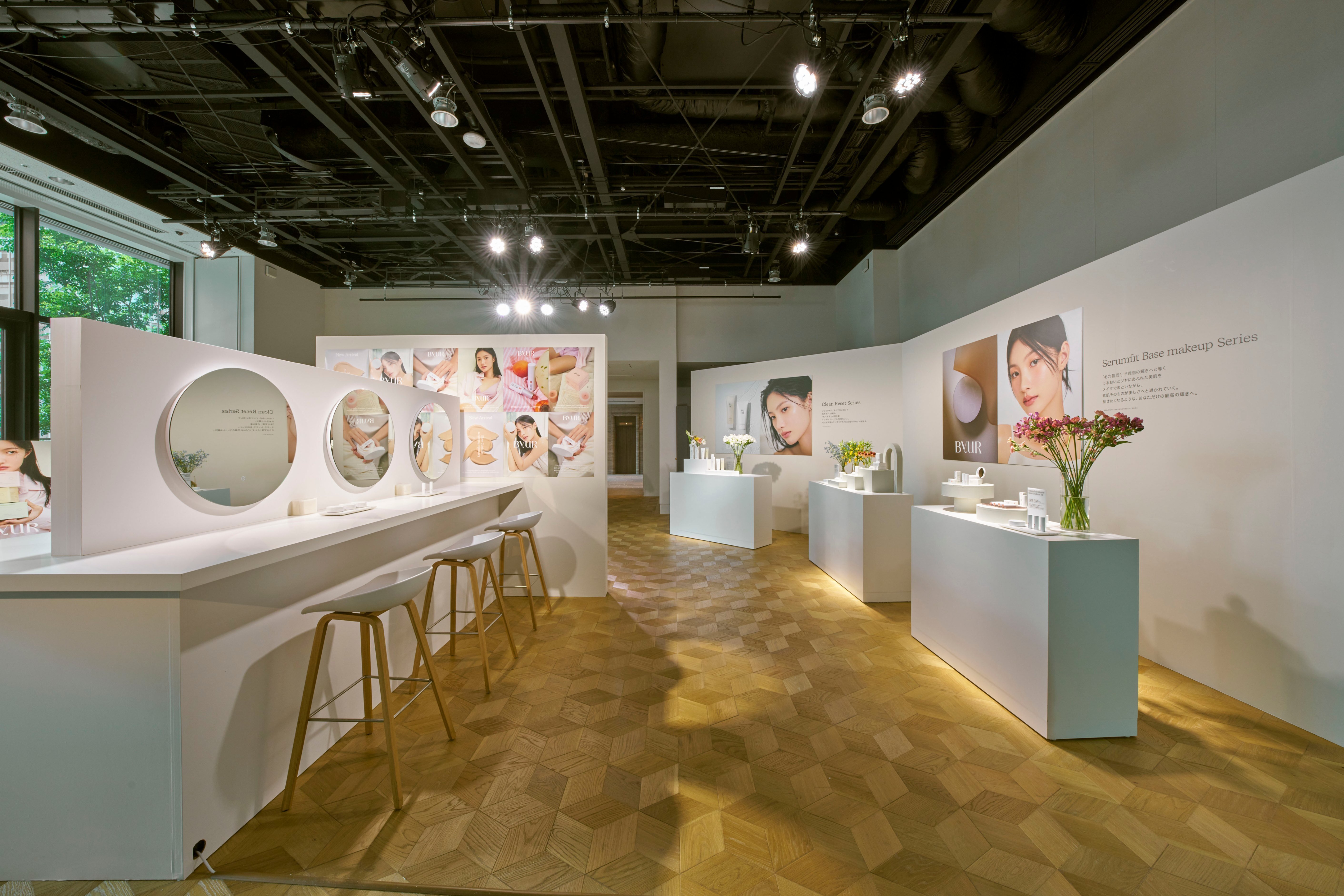 ブランド誕生から1年半で計64冠のベストコスメアワード受賞！話題の