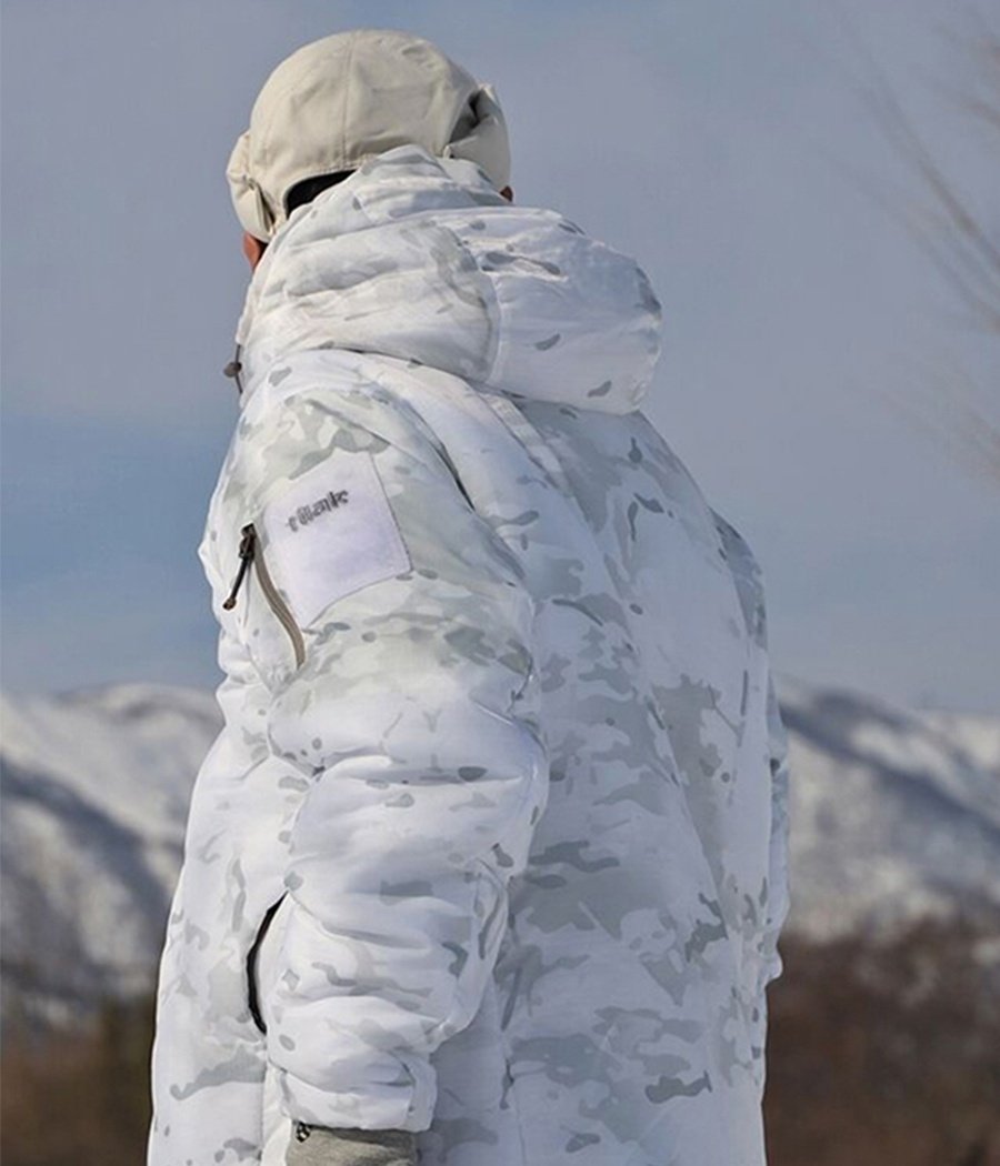 真冬でも快適で暖かいメンズアウター特集。防寒に最適な上質アウターを  