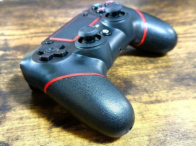 PS4コントローラーが逝ってしまったので、 評判が良くてお値打ち
