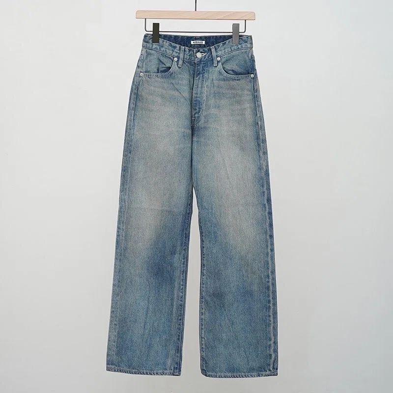 差がつくデニム【AURALEE】SELVEDGE FADED LIGHT DENIM PANTS｜THIRTY 