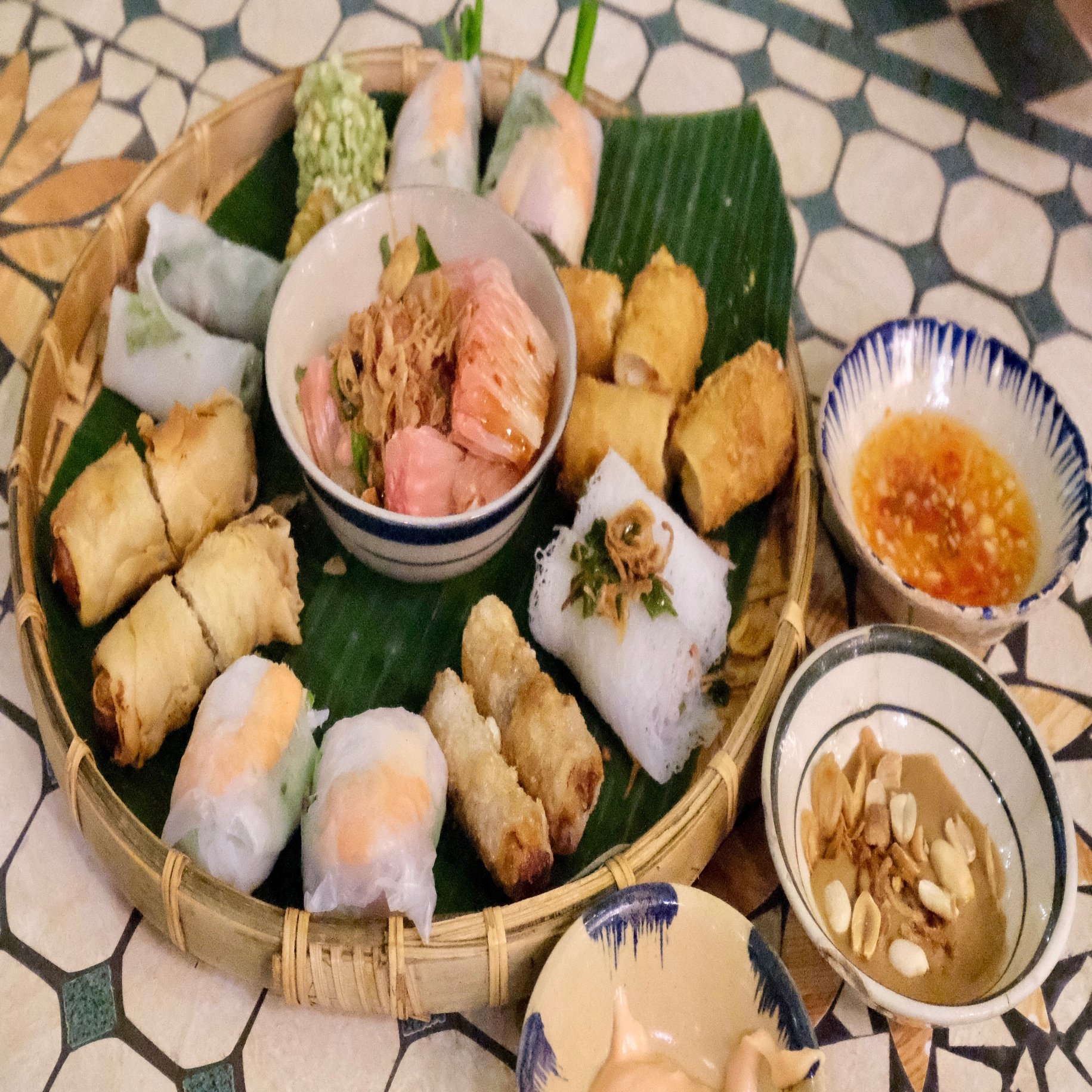 はじめてのベトナム・母子海外旅行#2|Restaurant編「ベトナム＆日本料理」｜みみさんの家族