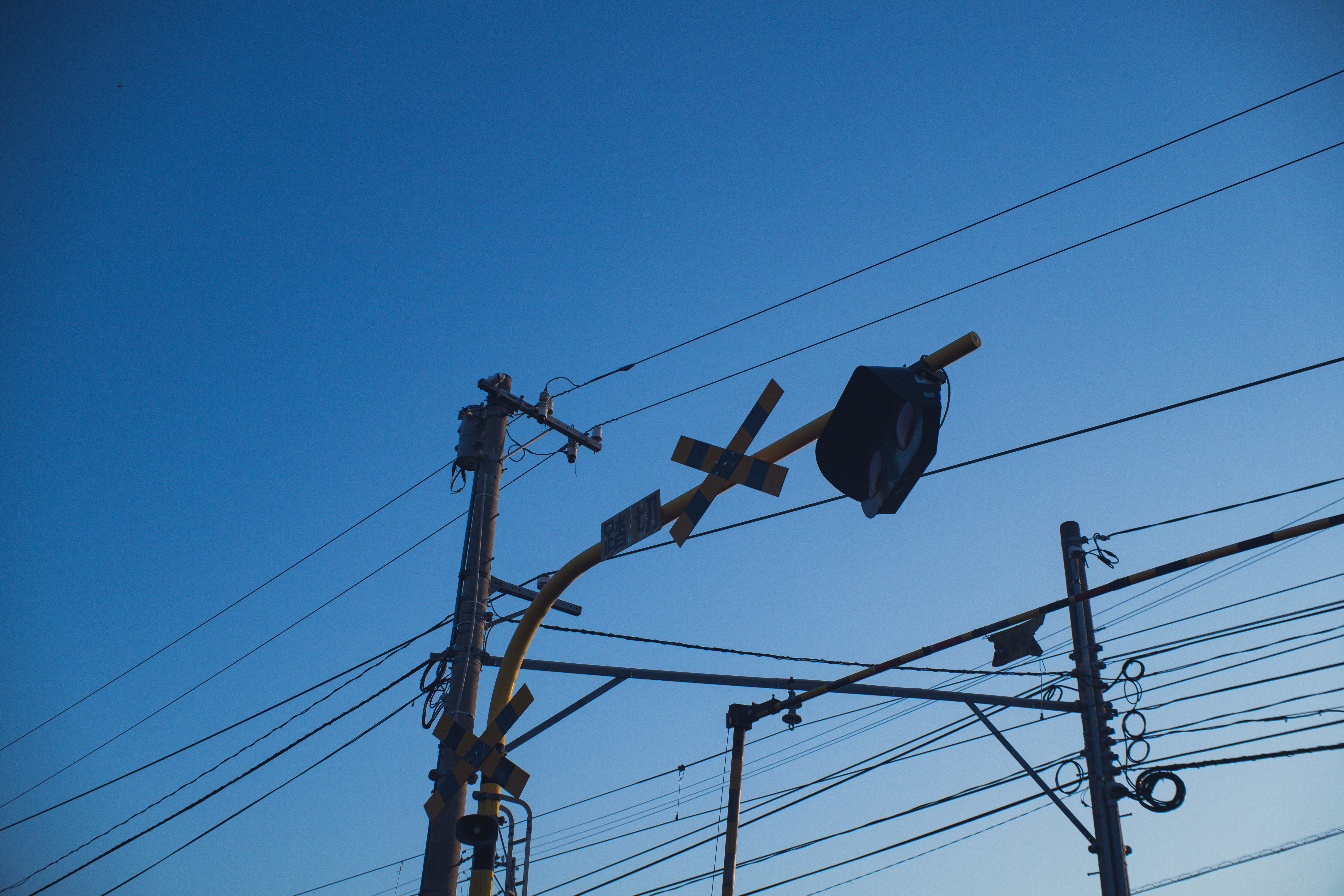 レンズ沼】謎レンズ：AUTO REVUENON 35mm f2.8に遭遇｜もんぶらん