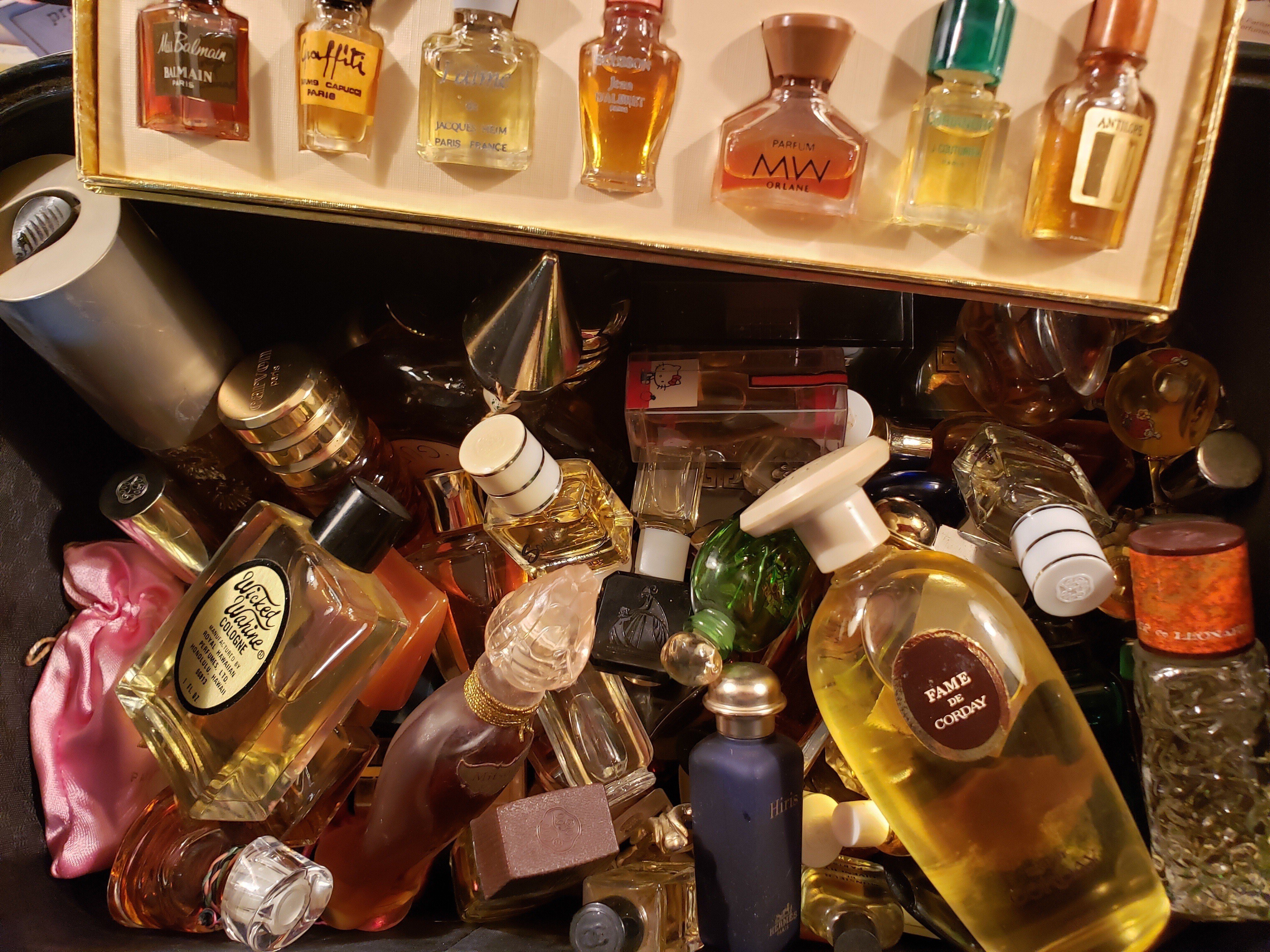 古い香水瓶に想いを馳せて。。。🥺💘｜madamhiroko