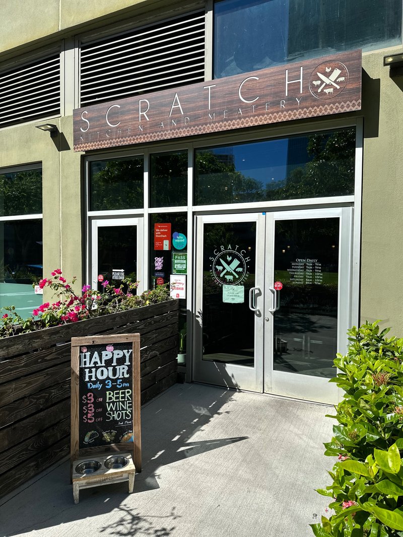 【スクラッチ キッチン Scratch Kitchen】映えるレインボーパンケーキ｜ウニ王子