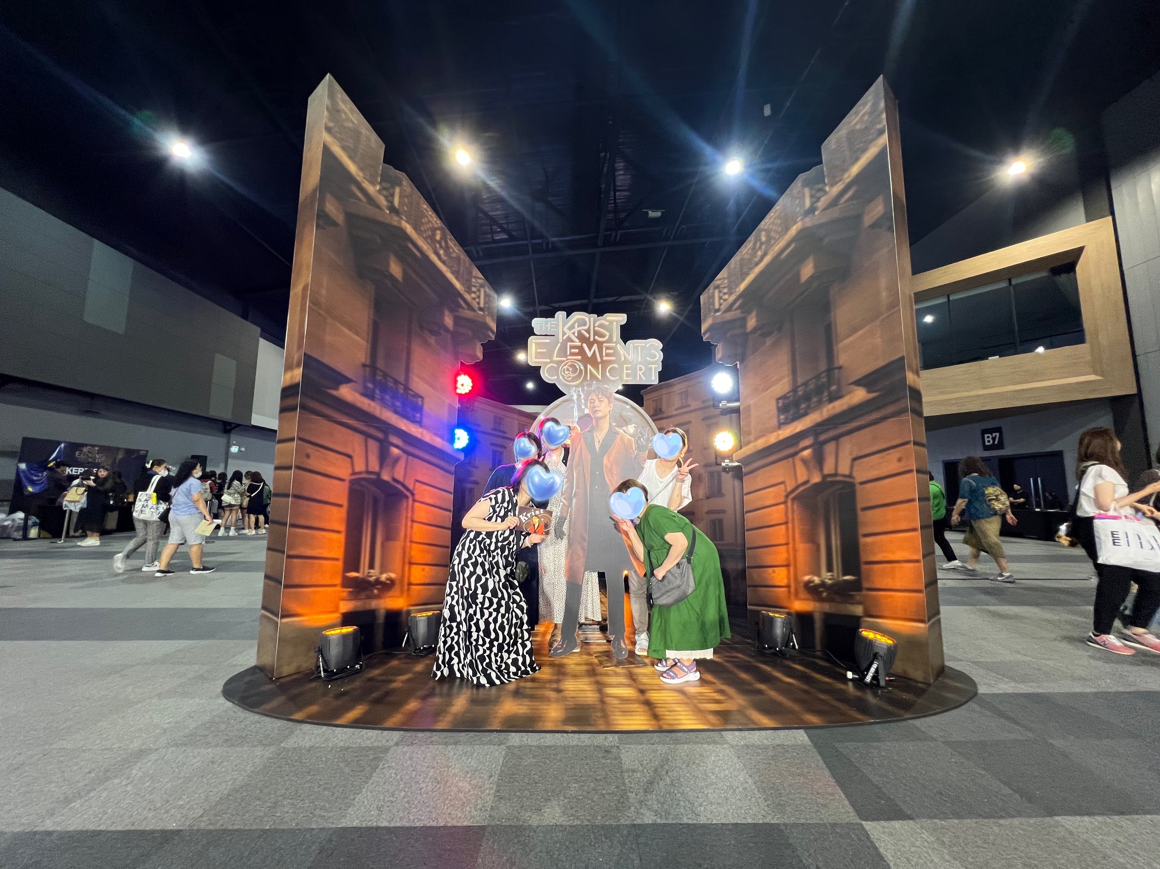 その他 THE KRIST ELEMENTS CONSERT タイ旅🇹🇭5日目② THE KRIST ELEMENTS コンサート＋千星？｜さぁ