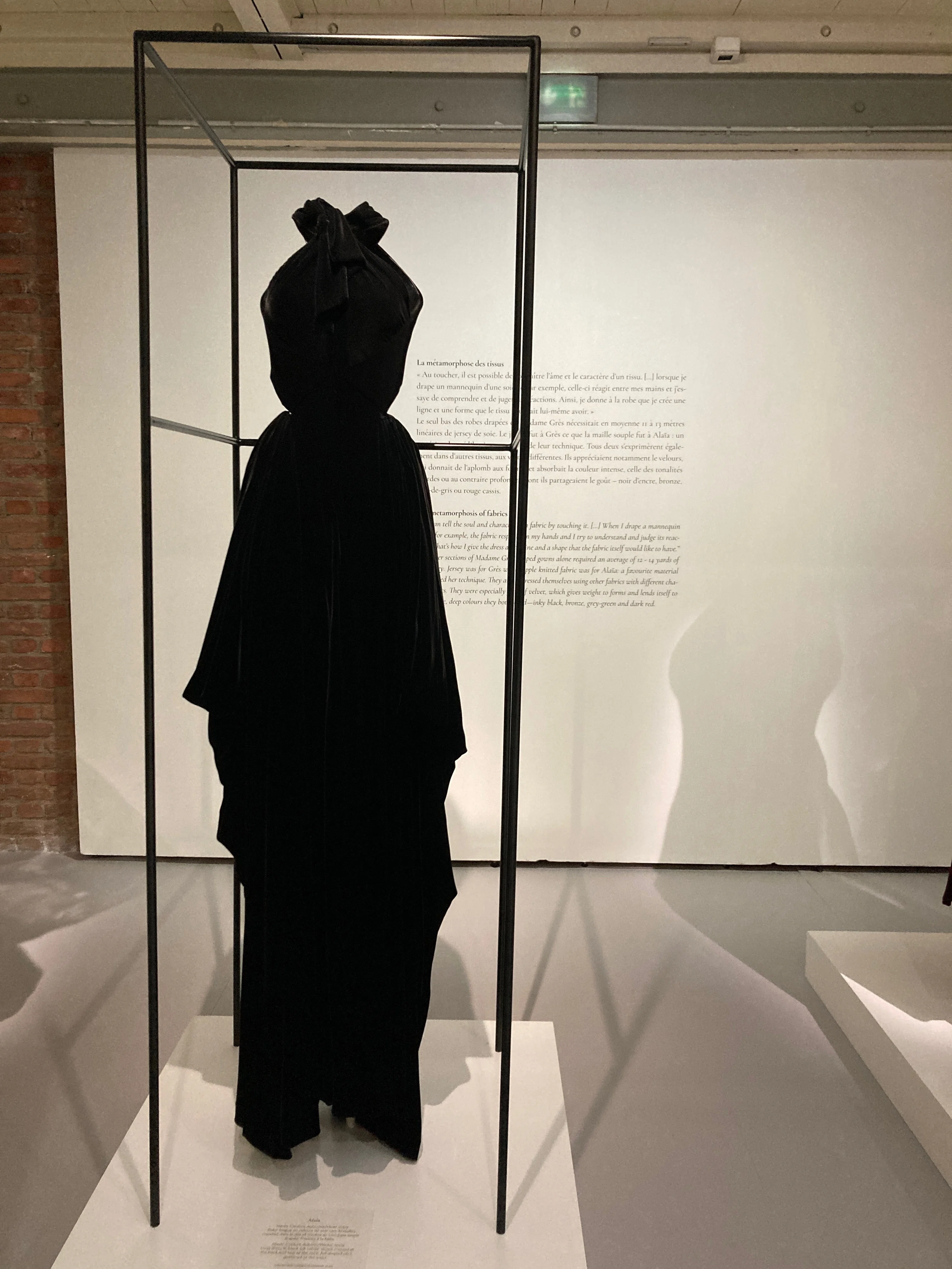 パリのアズディン・アライアギャラリーの特別展「ALAÏA / GRÈS. AU