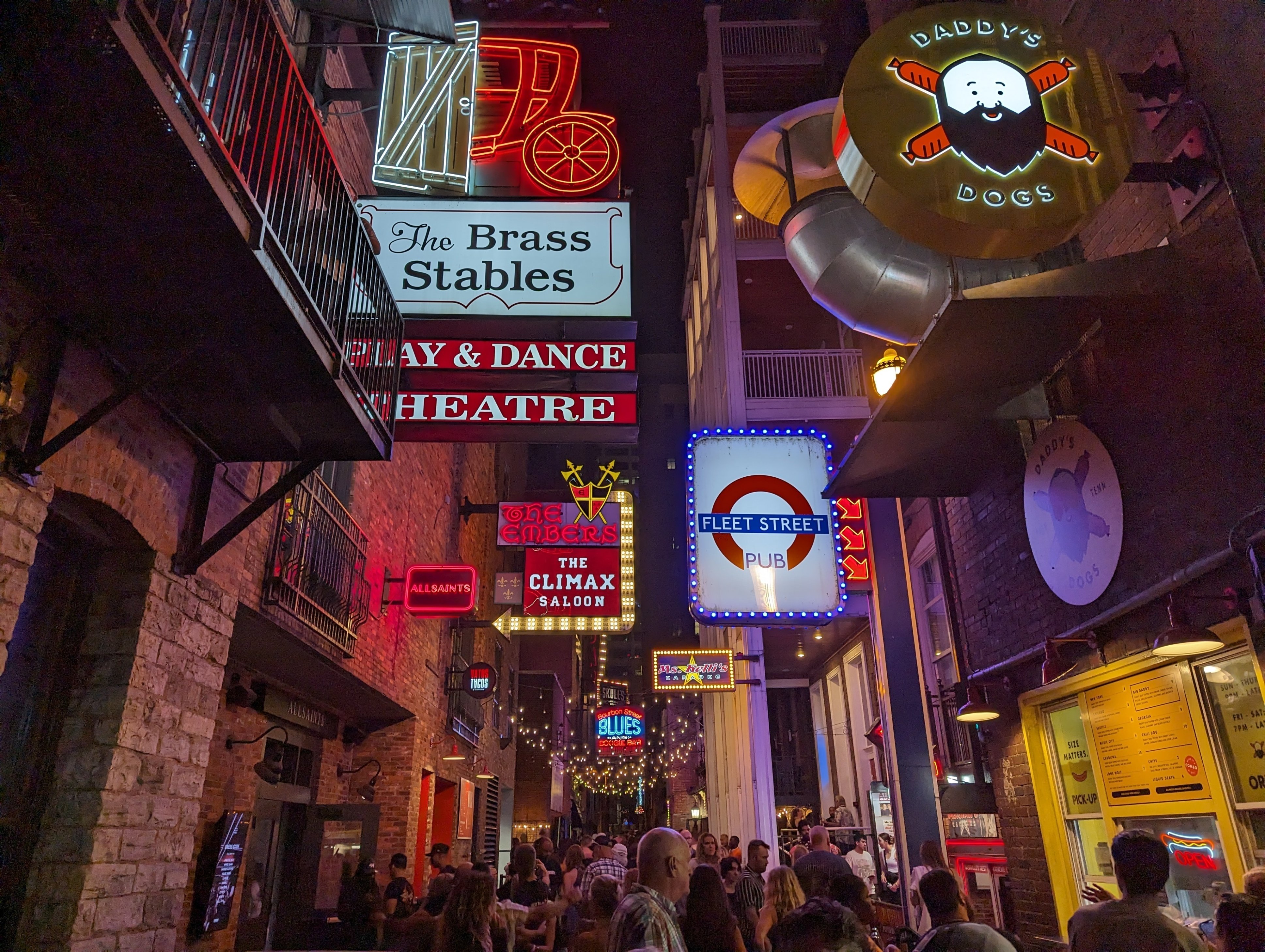 ナッシュビル旅行記 -やっぱりギターが好き-｜福原たまねぎ