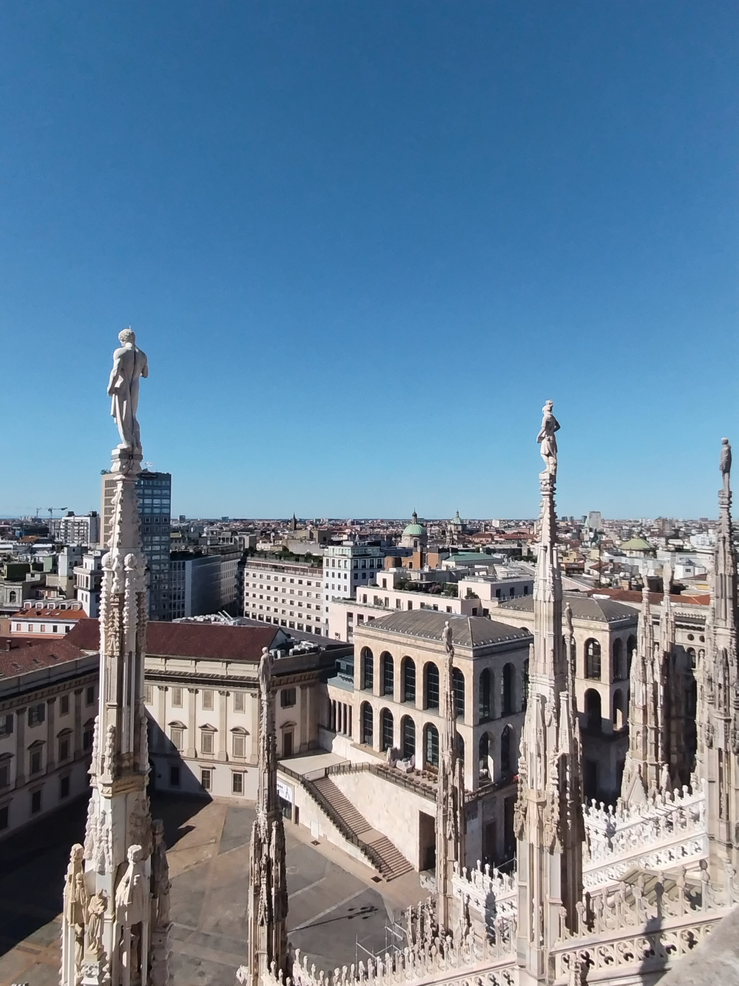 イタリア　ドゥオーモ ミラノ二日目：ドウォーモ｜まれ