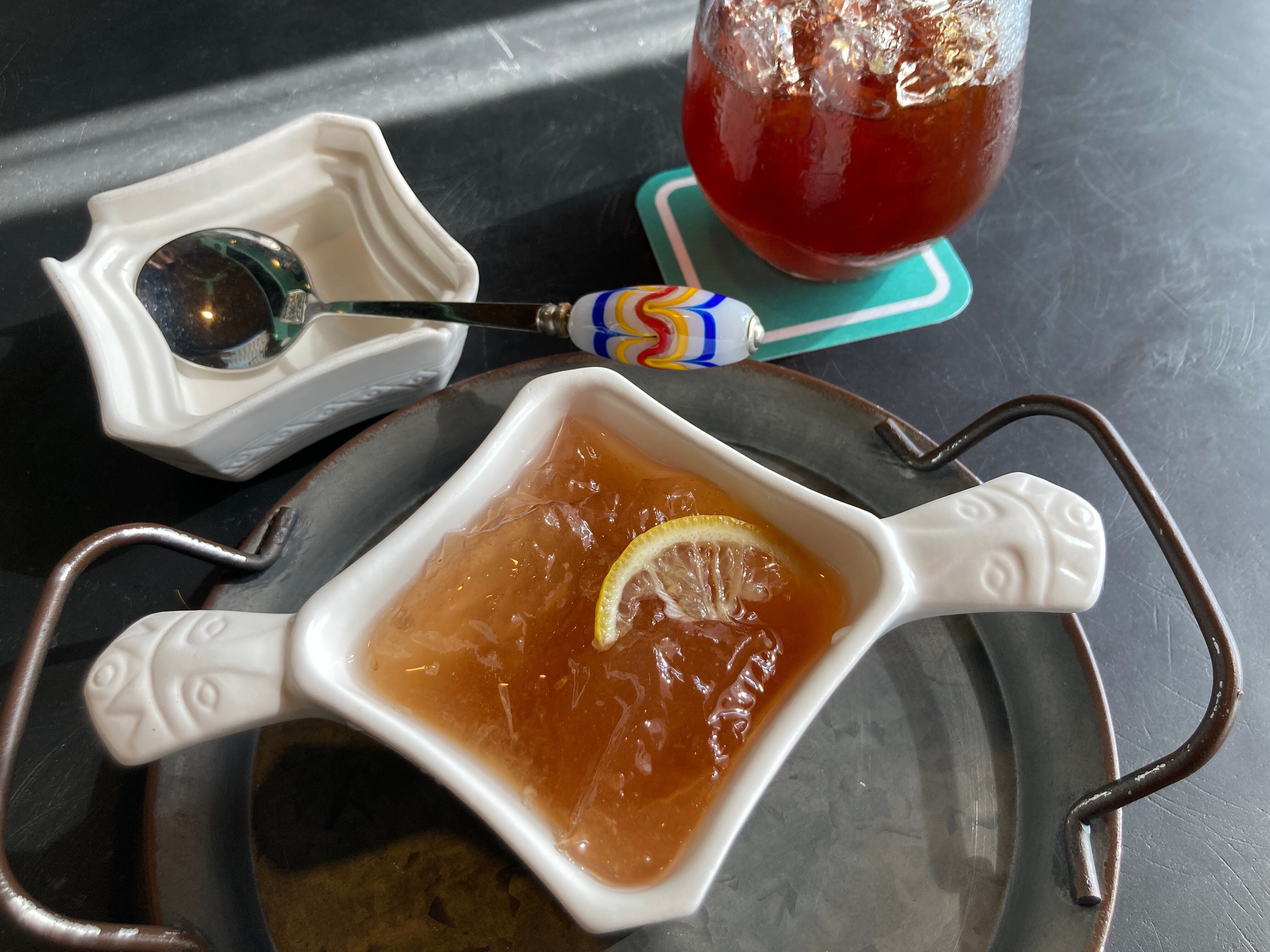 映画「海角七号」で世に広まったパイワン族の“トンボ玉づくり”を体験