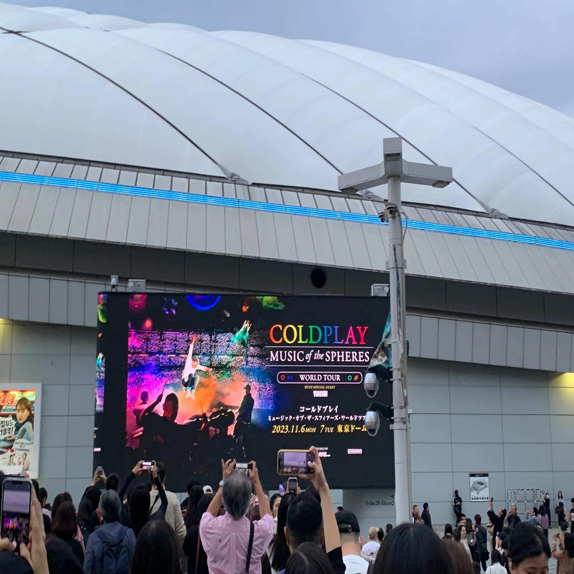 Coldplay MUSIC OF THE SPHERESWORLD TOUR in 東京ドーム｜ずぼらな 
