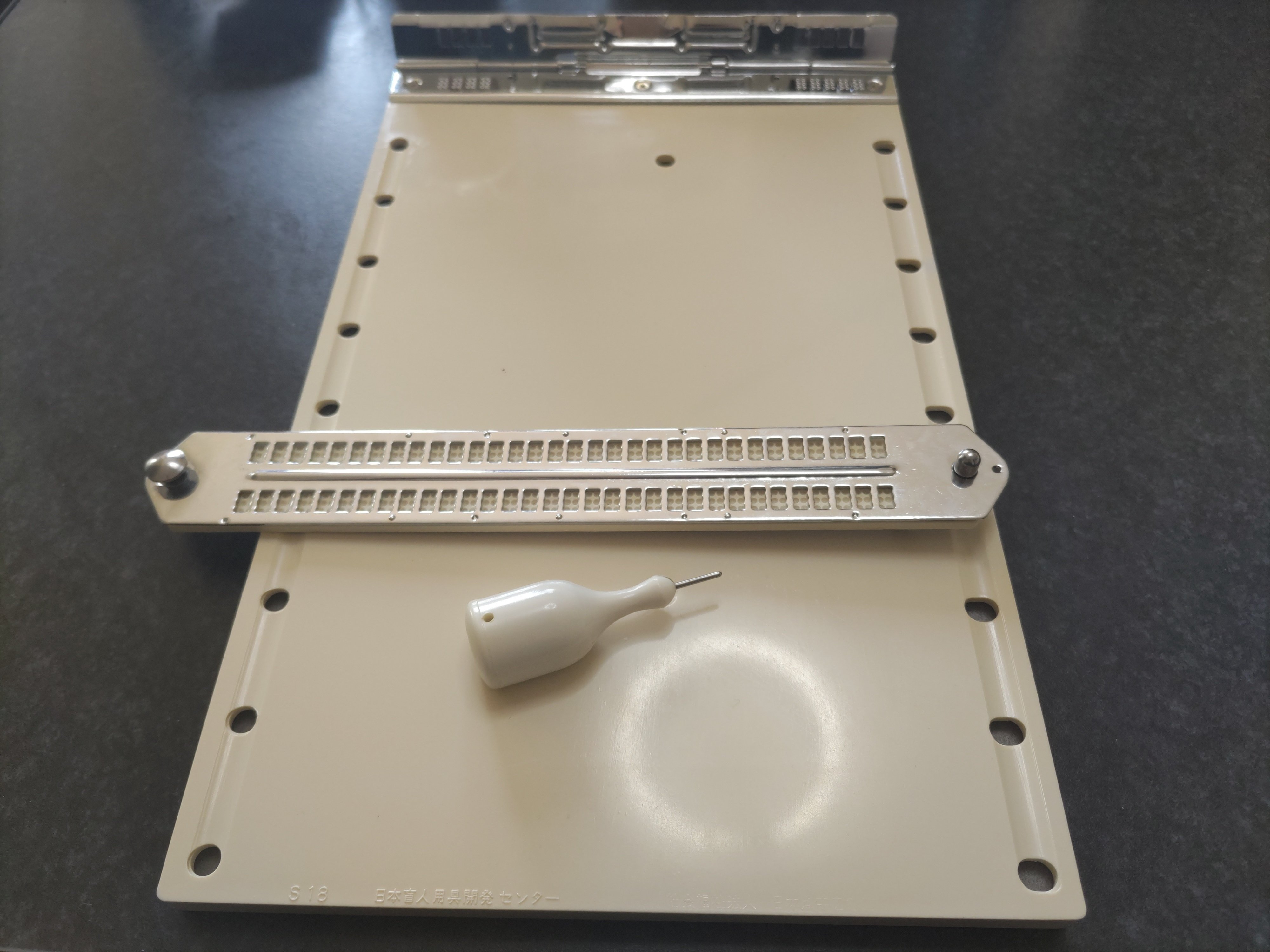 点字教室で学んだこと～点字独自のルールや点字器の使い方～｜さきの