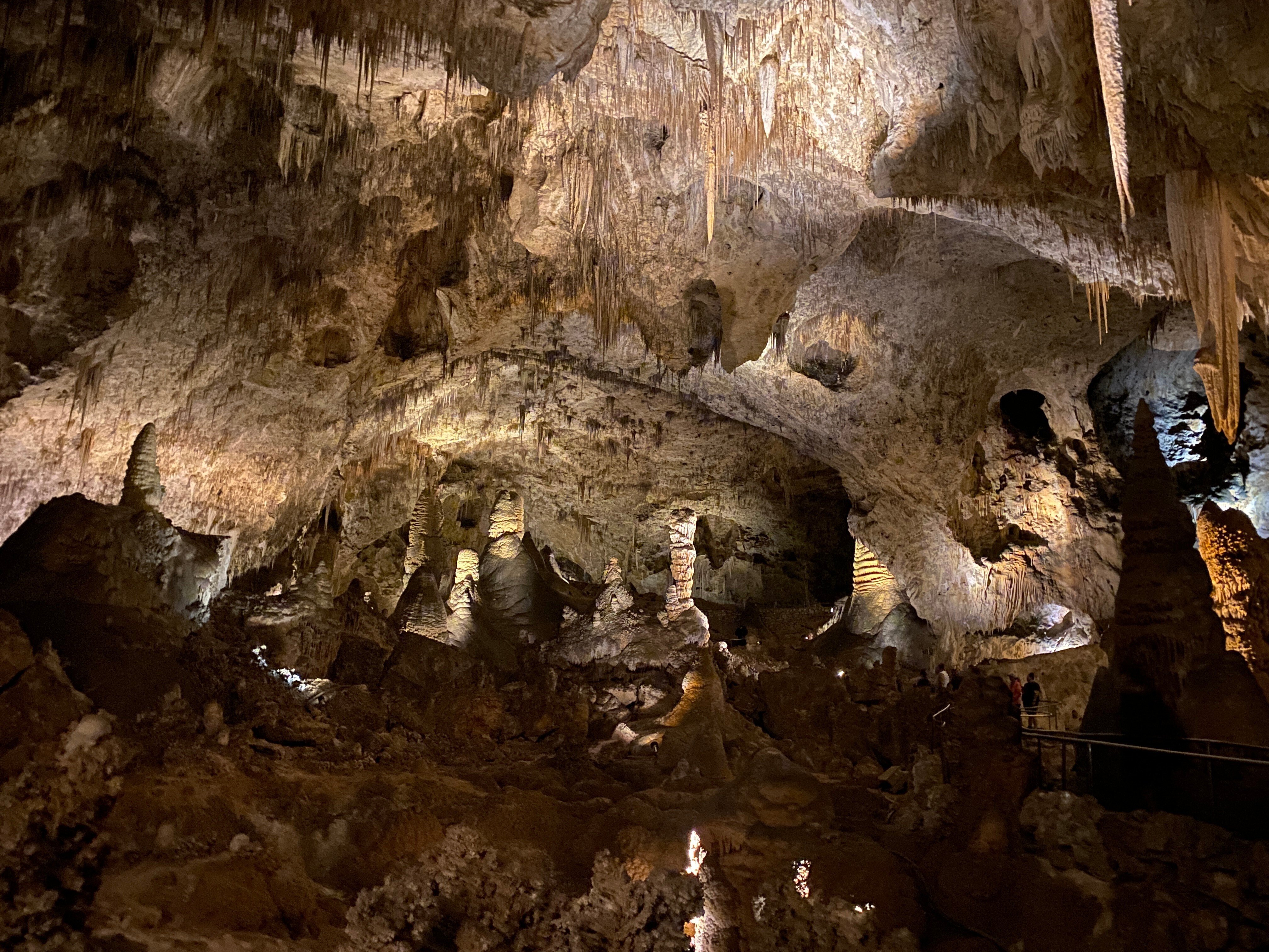 地底世界へ。 カールズバッド洞窟群国立公園（Carlsbad Caverns