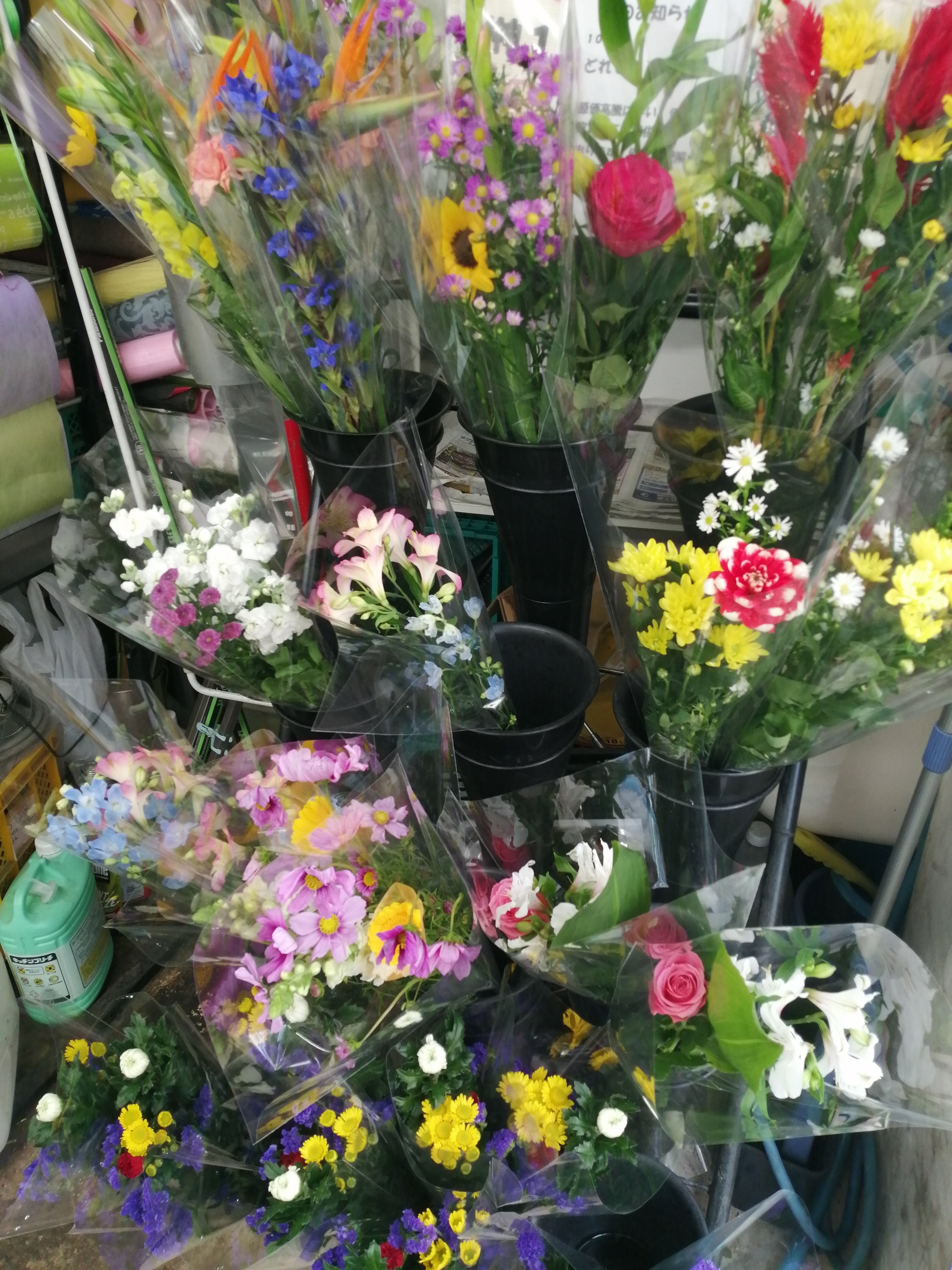 一束440円（現在550円）】素敵な花束が手軽に購入できるお花問屋の直売